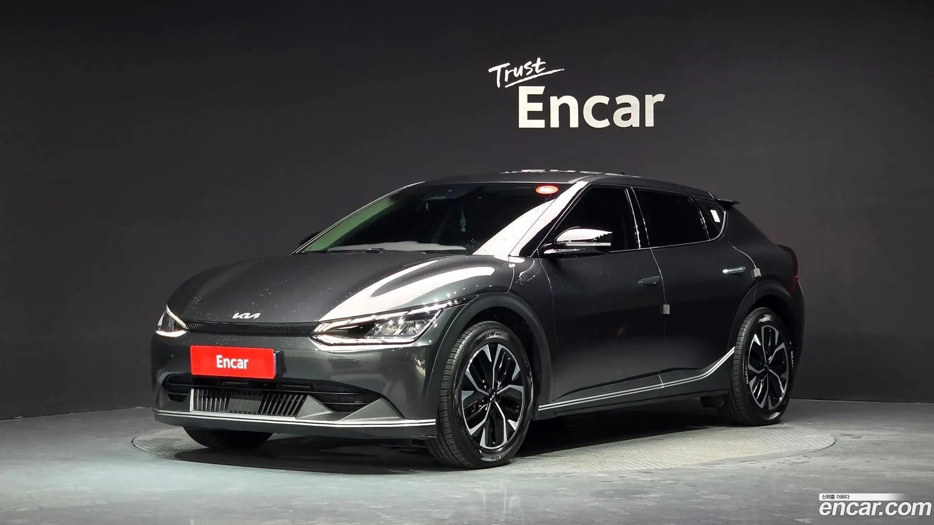 Main__Slider__Photo:EV6 Kia 2022.5-0