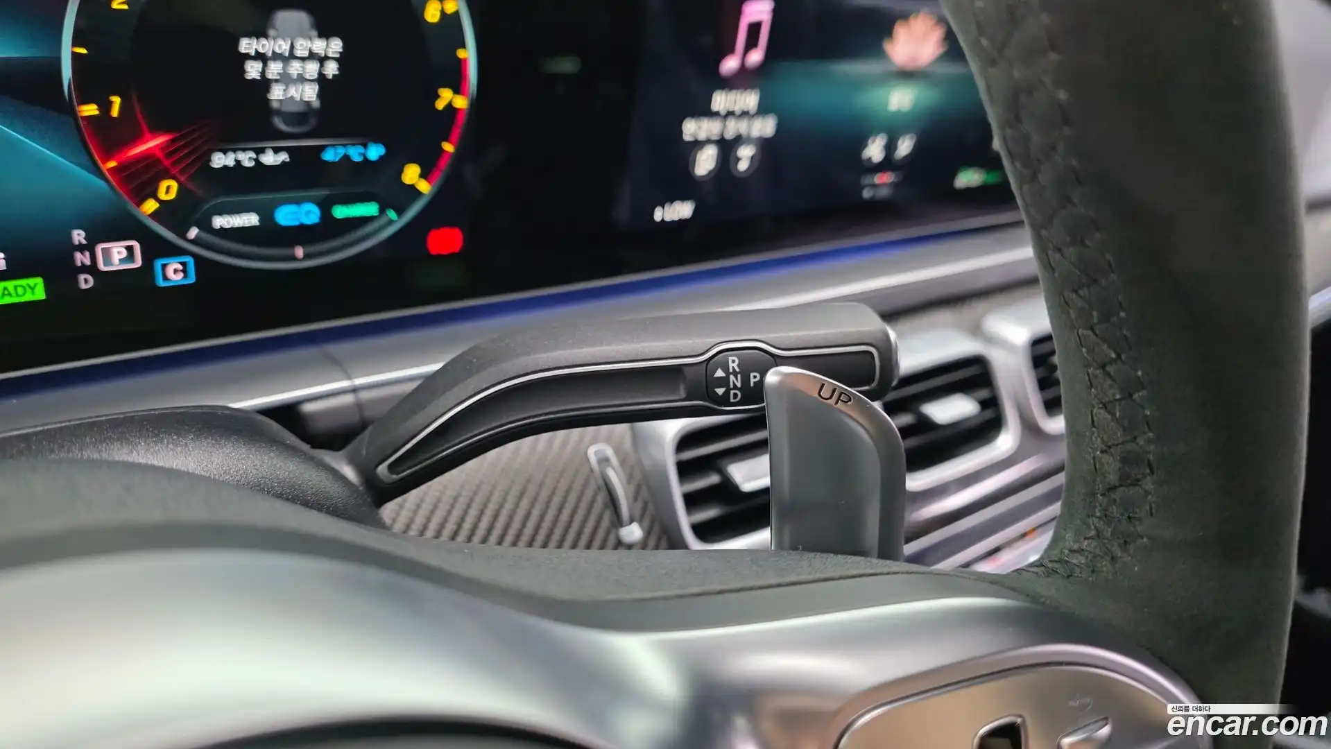 GLE-Class Mercedes-Benz 2022.2-INNER-009