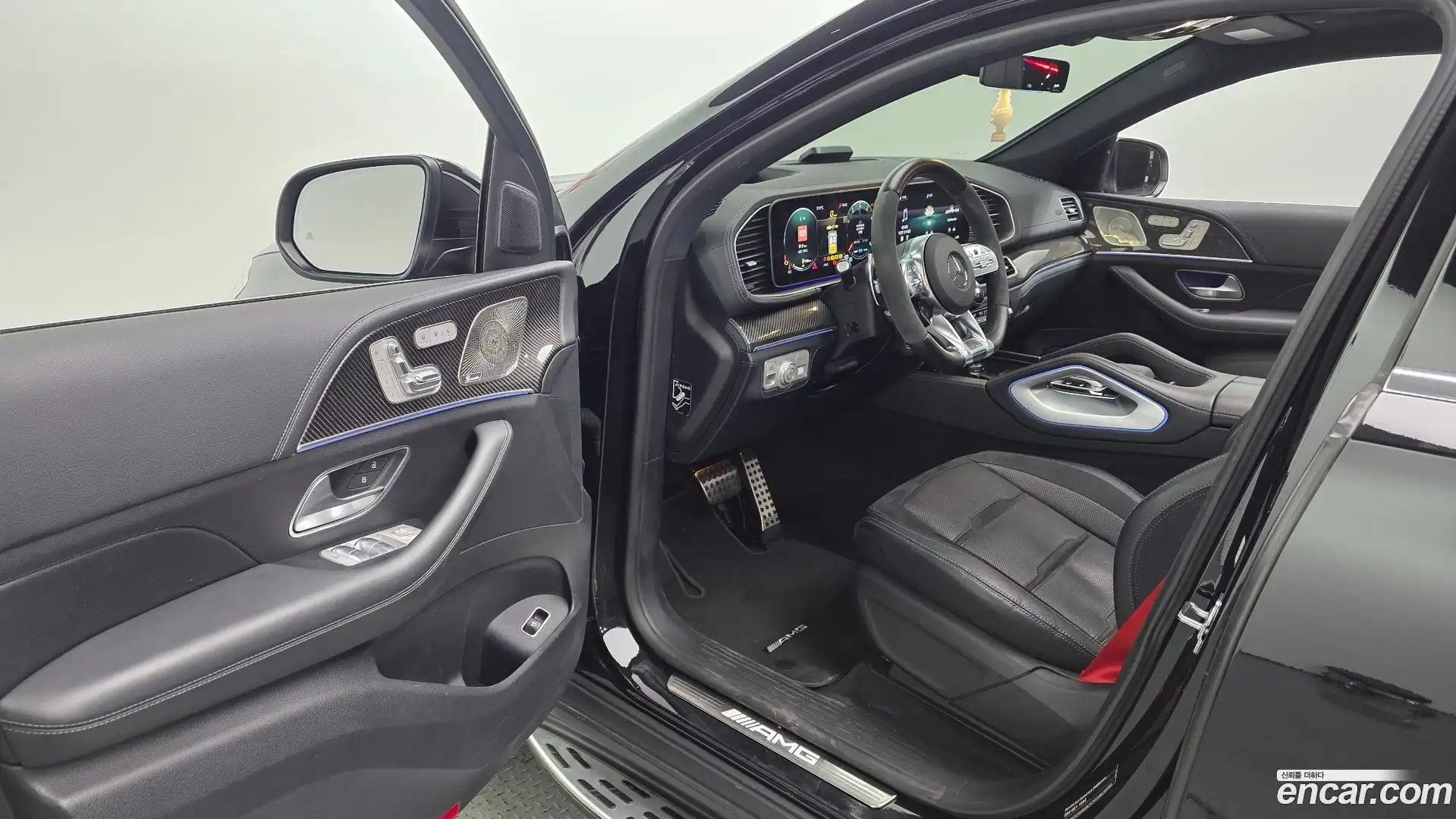 GLE-Class Mercedes-Benz 2022.2-INNER-010