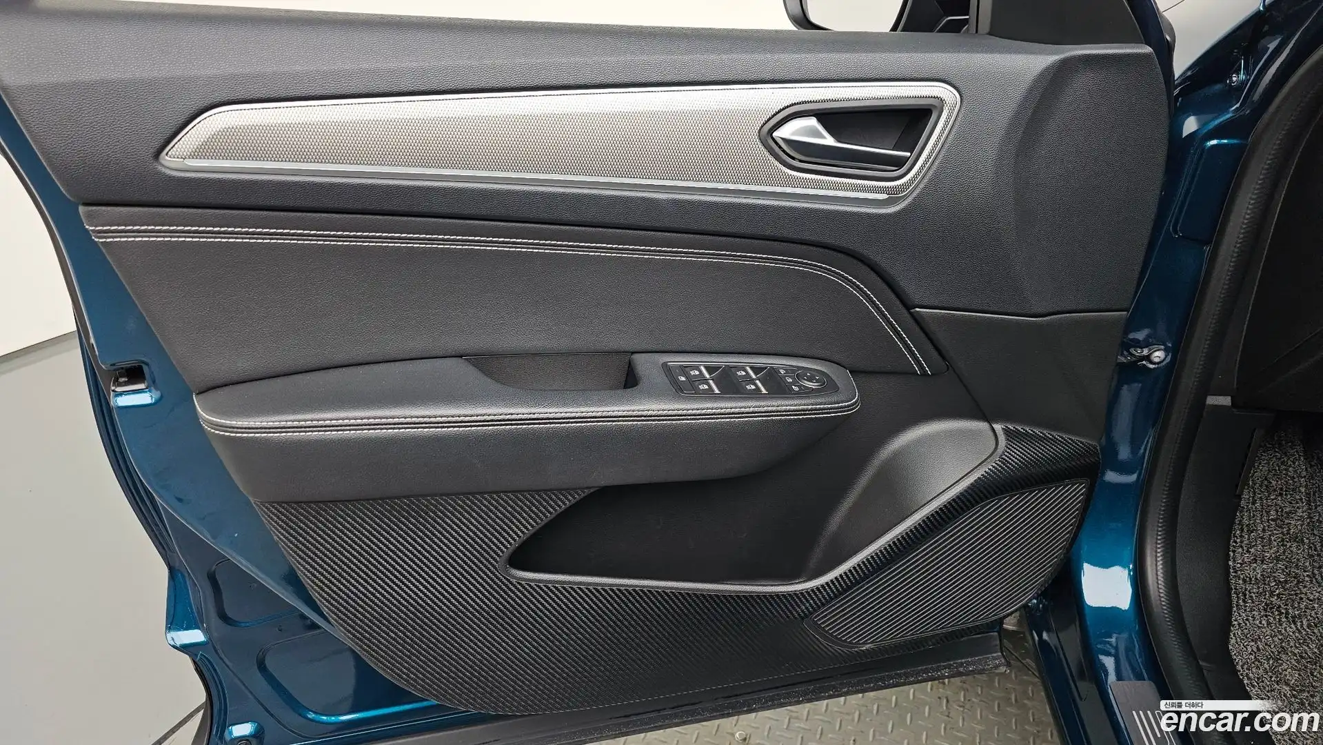 XM3 Renault Korea 2022.10-INNER-034