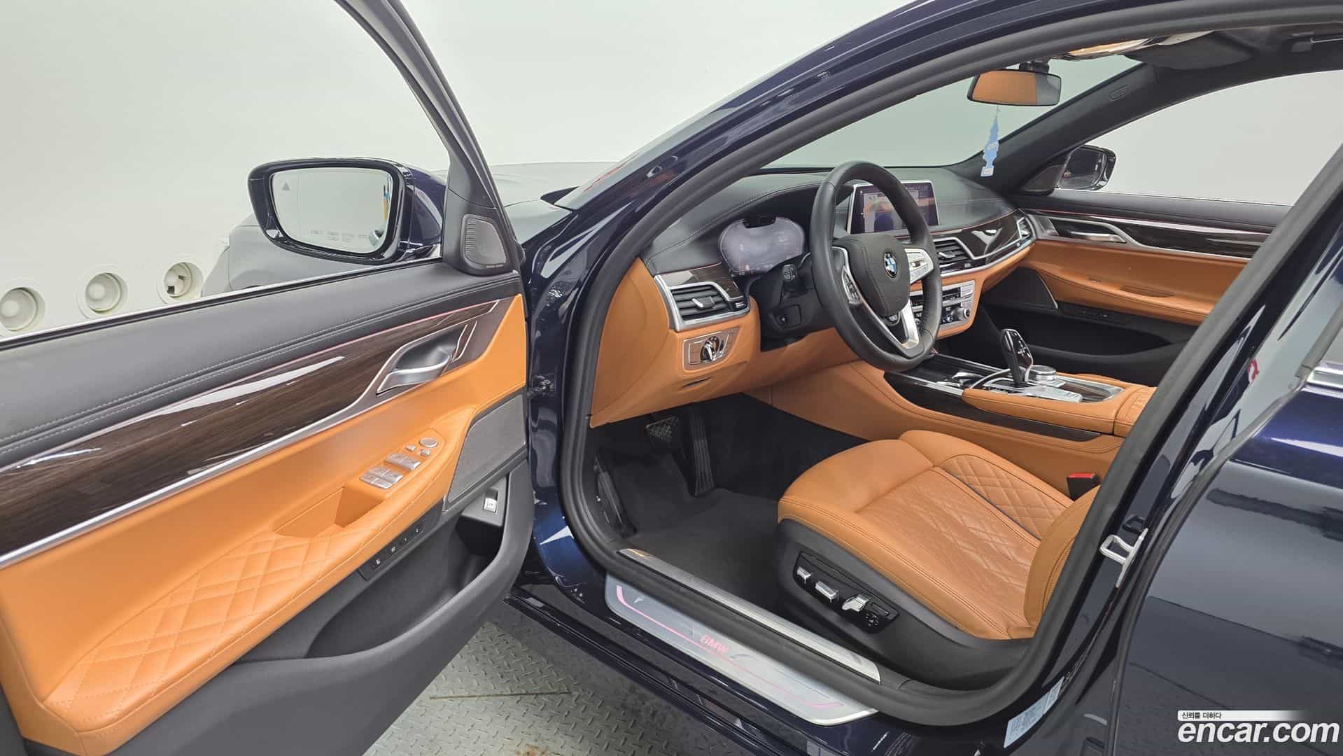 7-Series BMW 2020.1-INNER-010