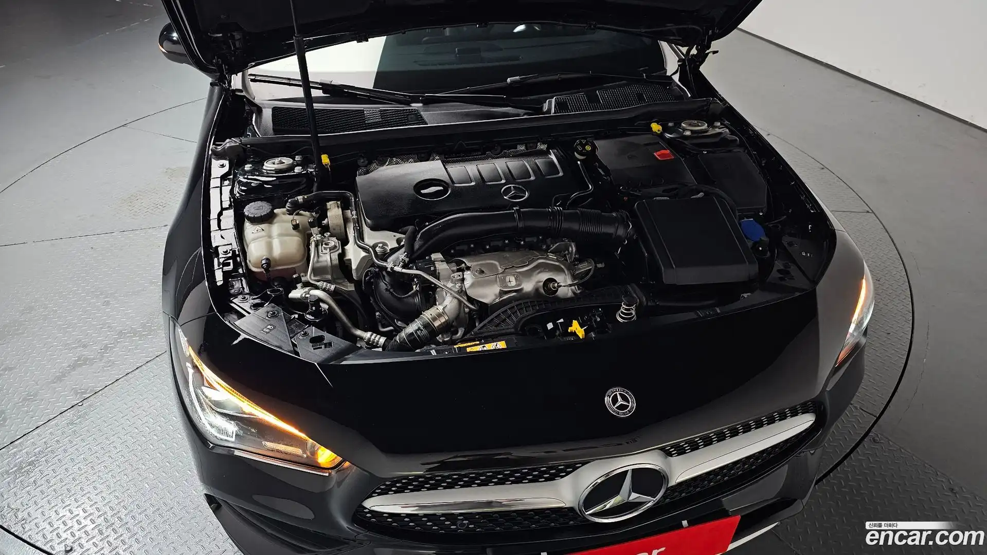 CLA-Class Mercedes-Benz 2020.3-OUTER-006