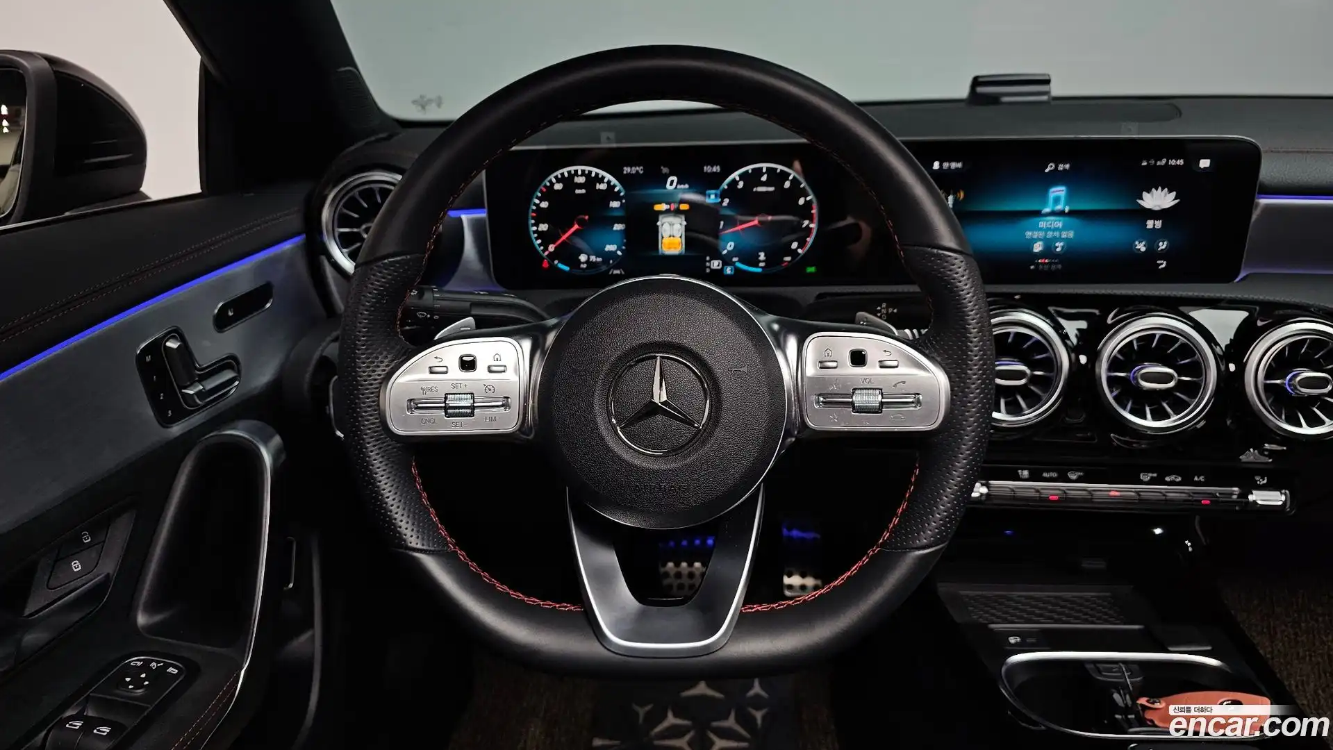 CLA-Class Mercedes-Benz 2020.3-OPTION-017