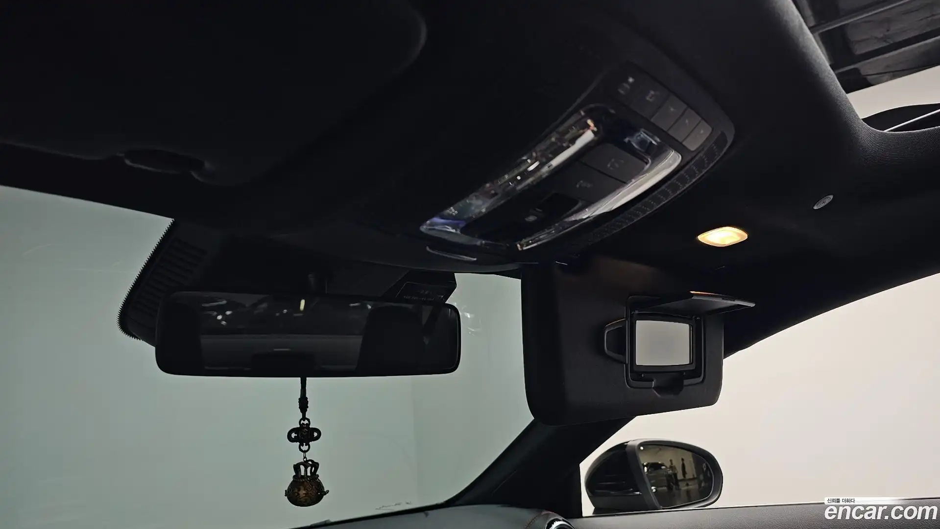 CLA-Class Mercedes-Benz 2020.3-OPTION-043