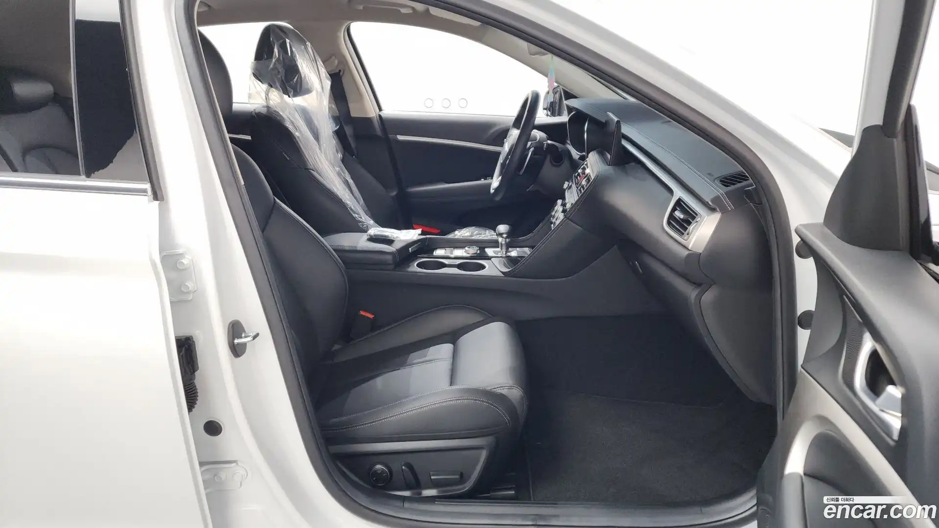 G70 Genesis 2023.0-INNER-036