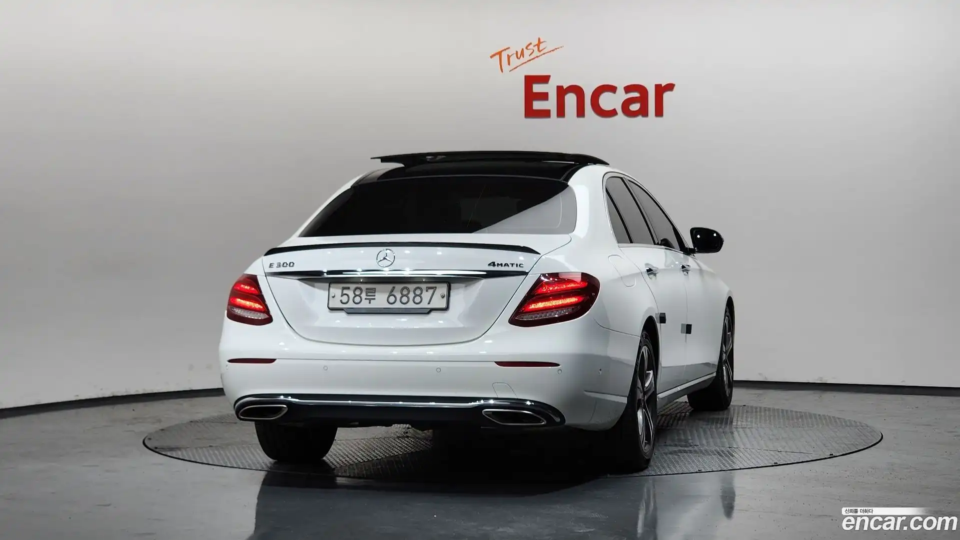 E-Class Mercedes-Benz 2018.10-OUTER-004