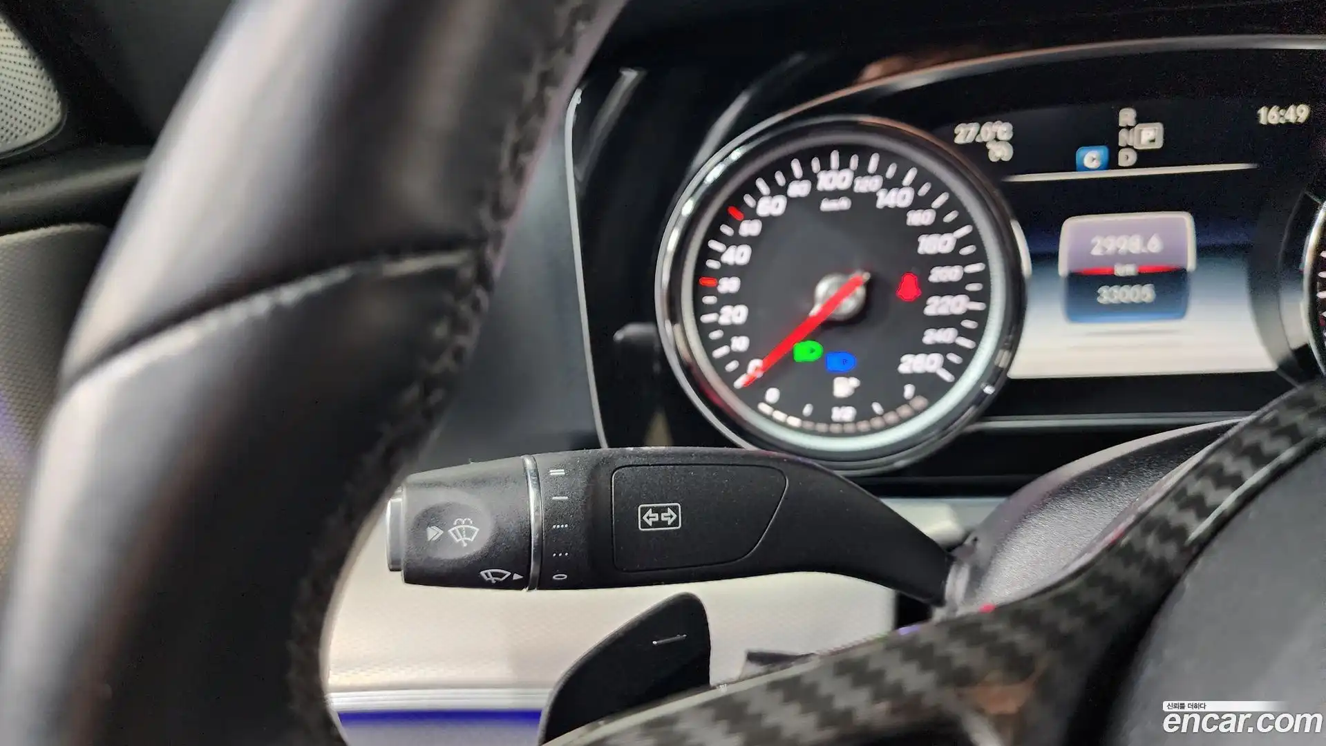 E-Class Mercedes-Benz 2018.10-OPTION-042
