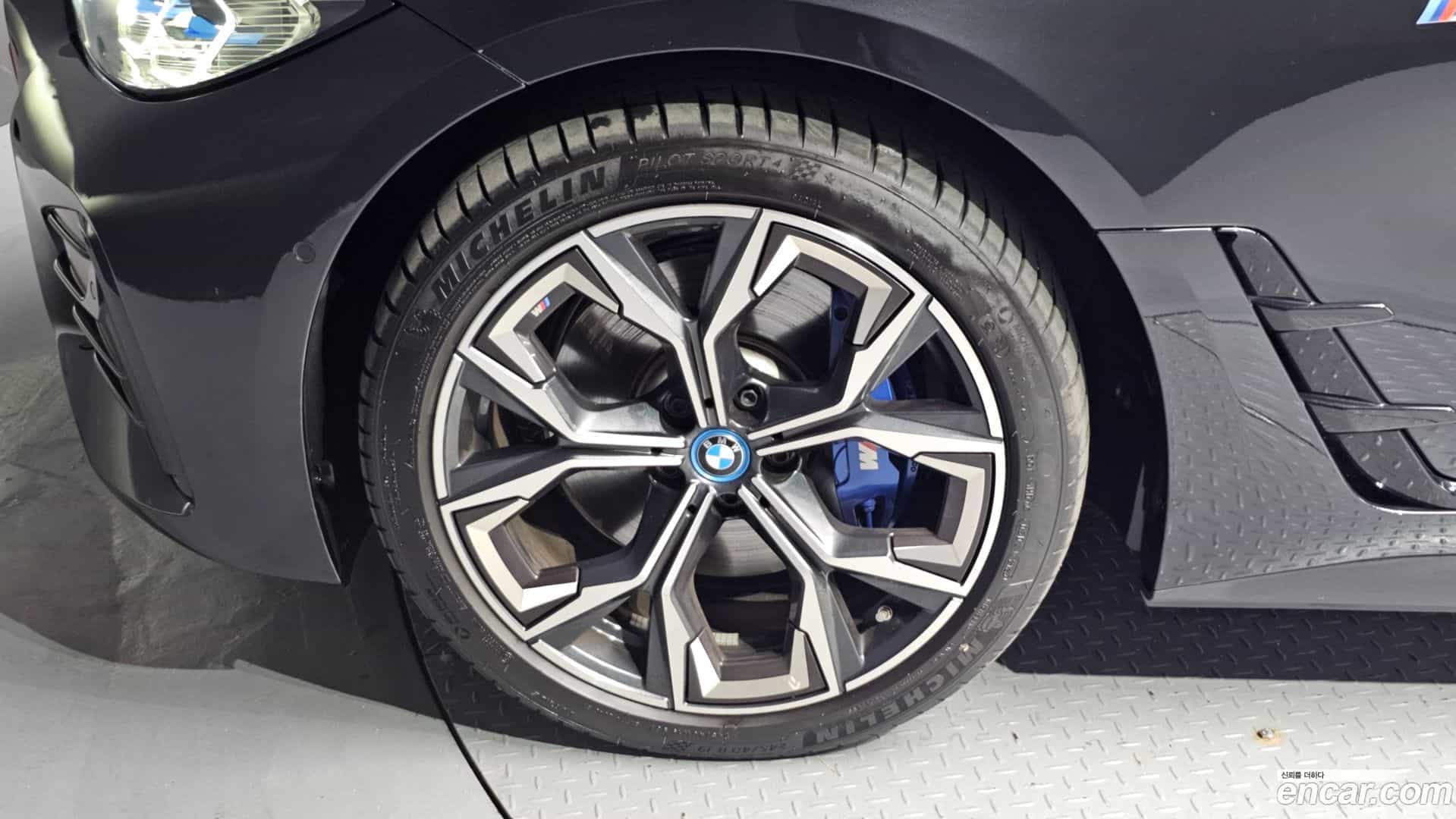 i4 BMW 2023.8-OUTER-005