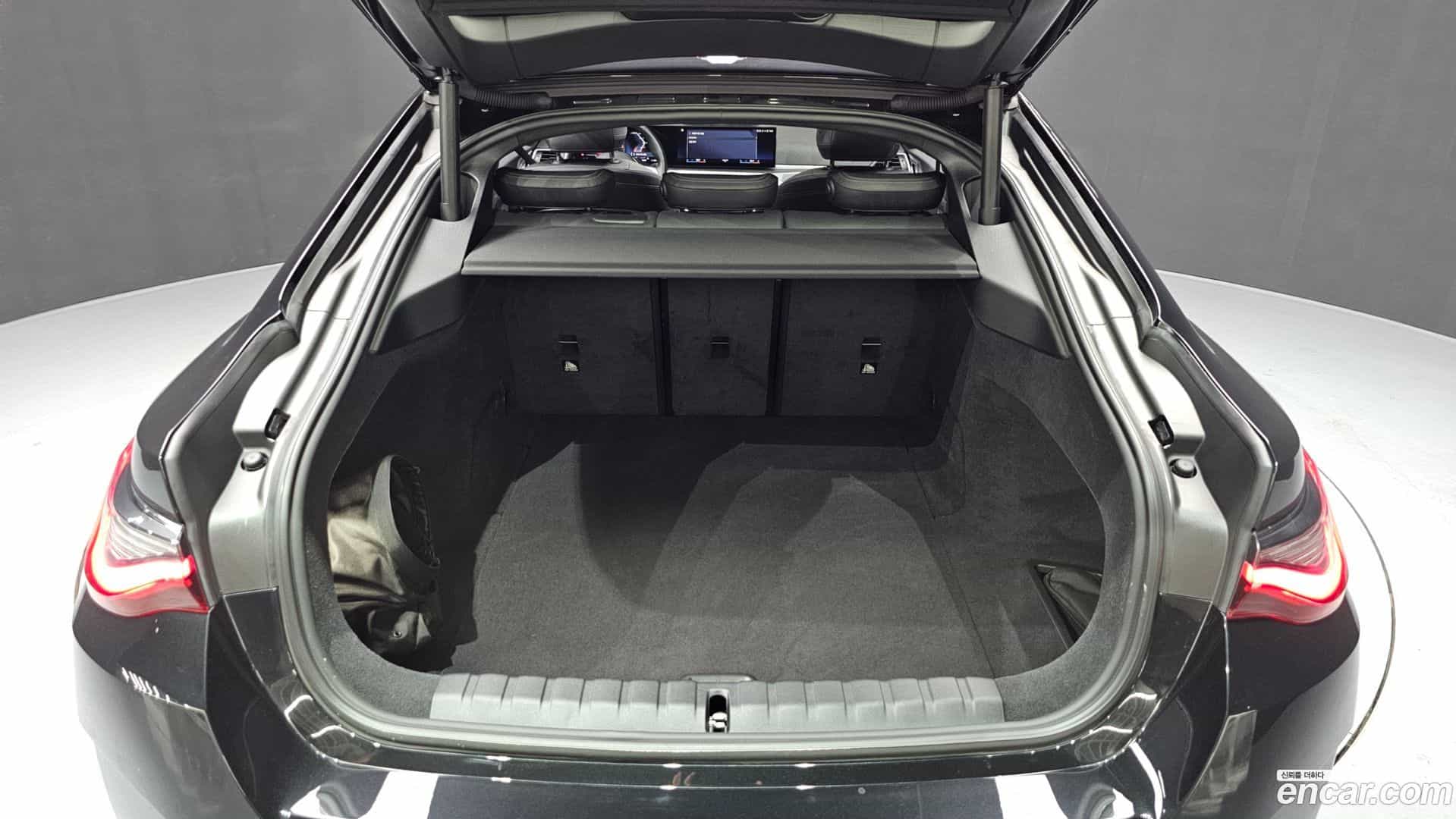 i4 BMW 2023.8-OPTION-020