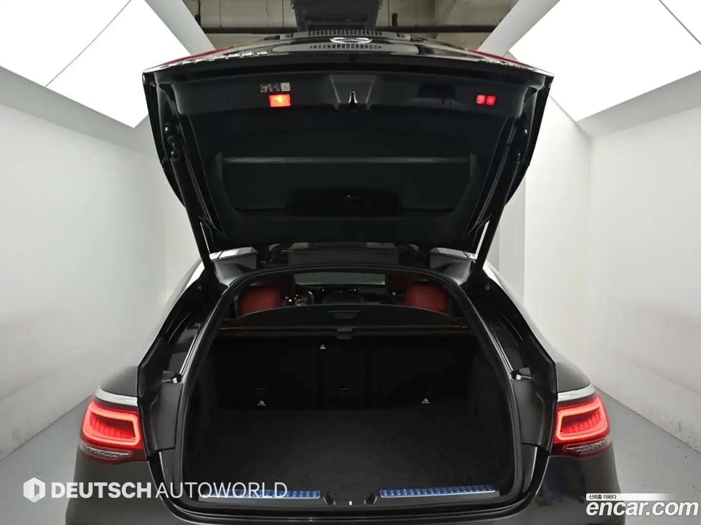 GLC-Class Mercedes-Benz 2023.2-OPTION-023