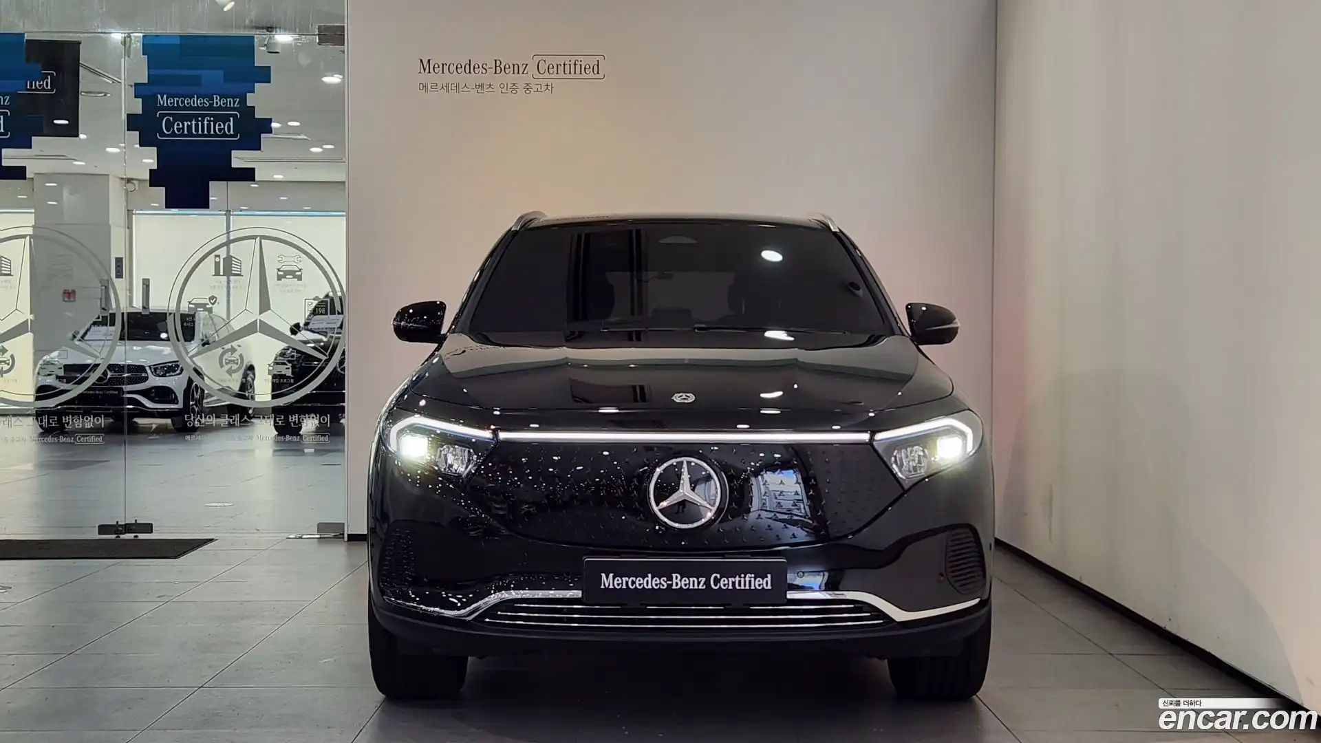 EQA Mercedes-Benz 2025.10-OUTER-003