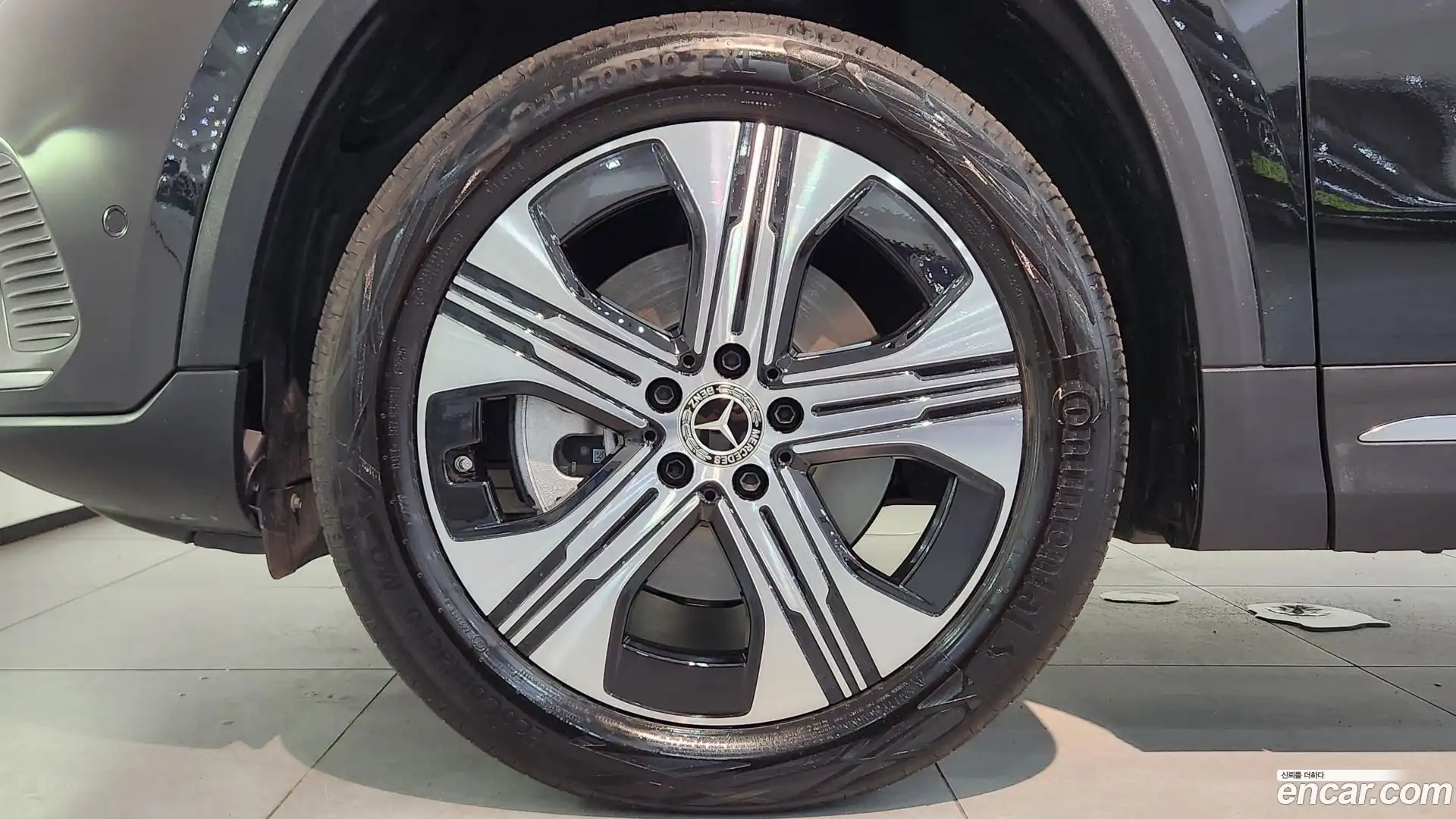 EQA Mercedes-Benz 2025.10-OUTER-005