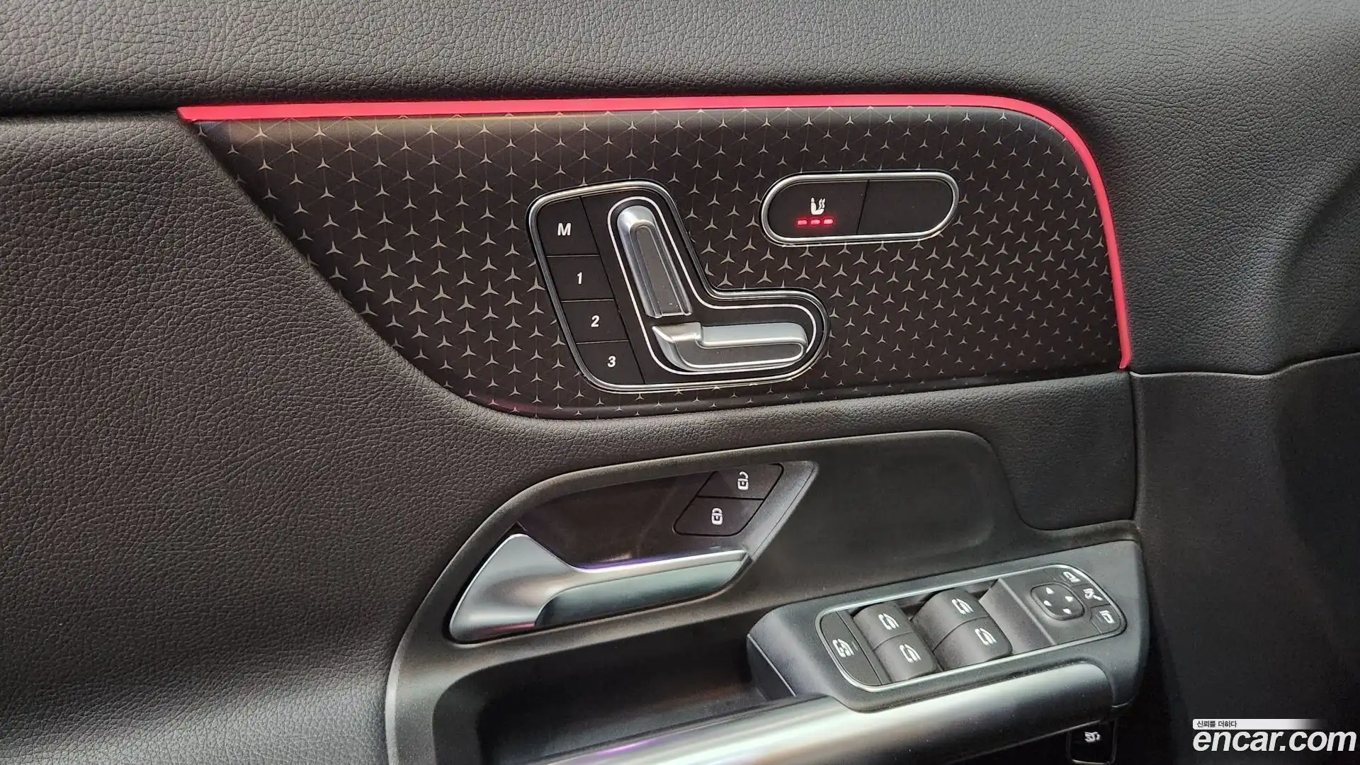 EQA Mercedes-Benz 2025.10-OPTION-015