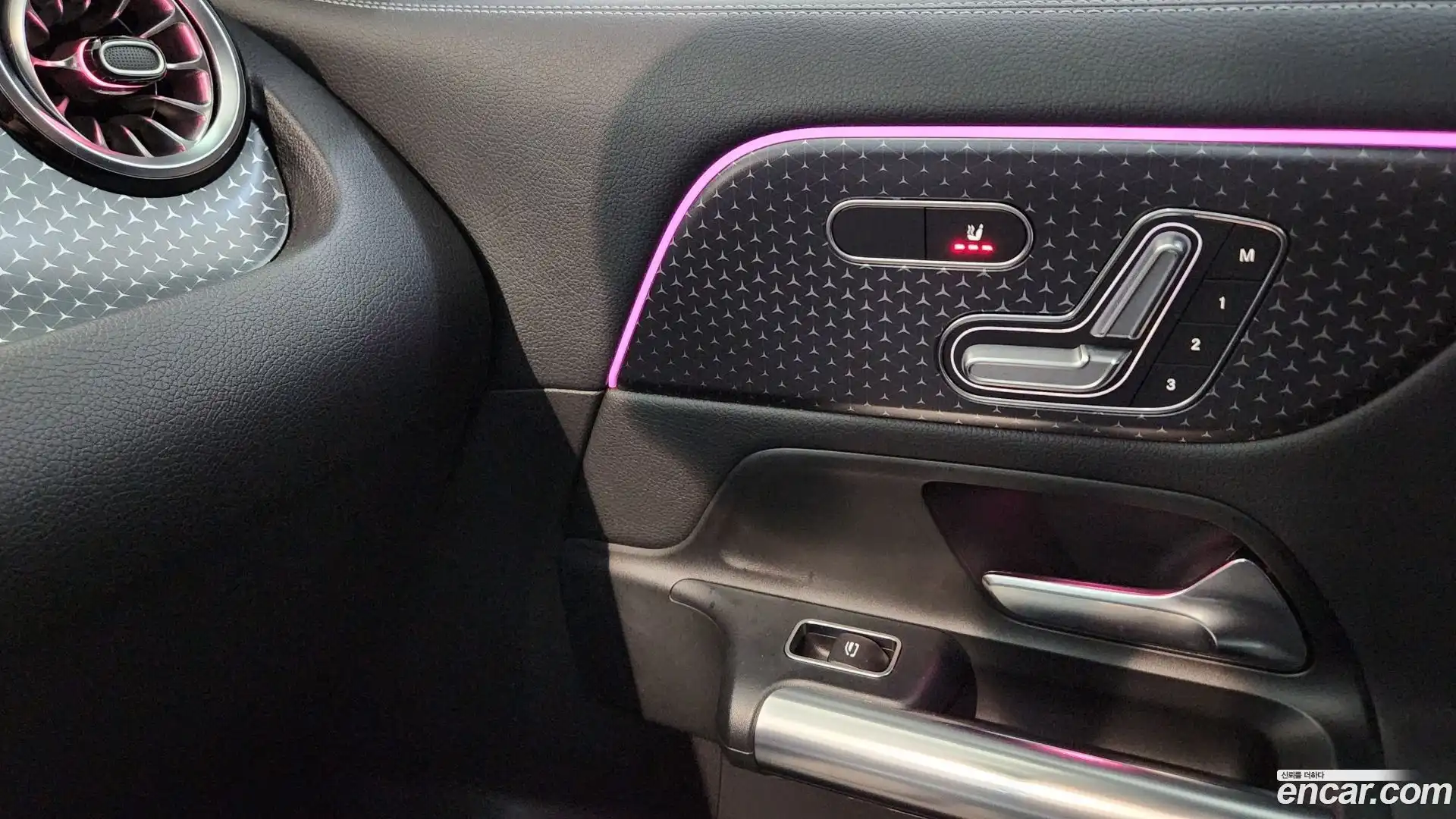 EQA Mercedes-Benz 2025.10-OPTION-017