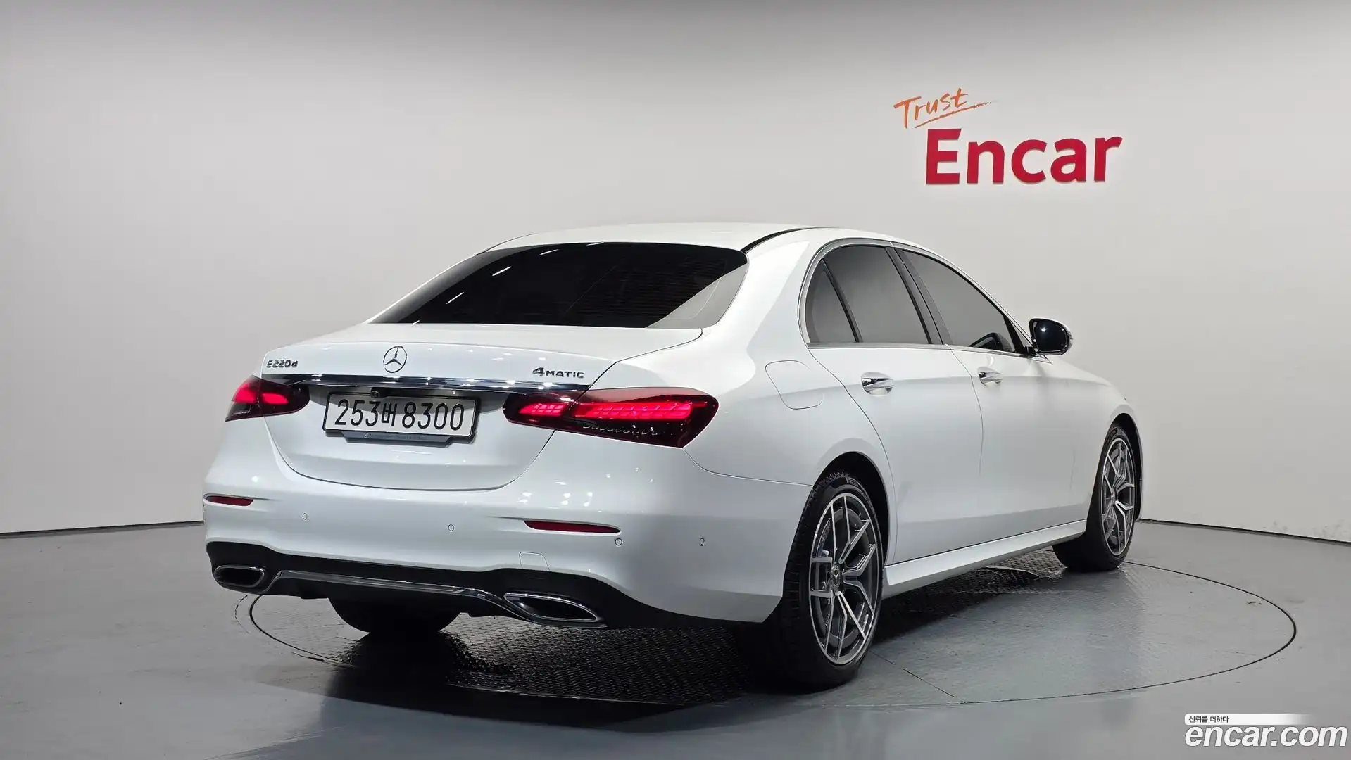 E-Class Mercedes-Benz 2020.11-OUTER-002