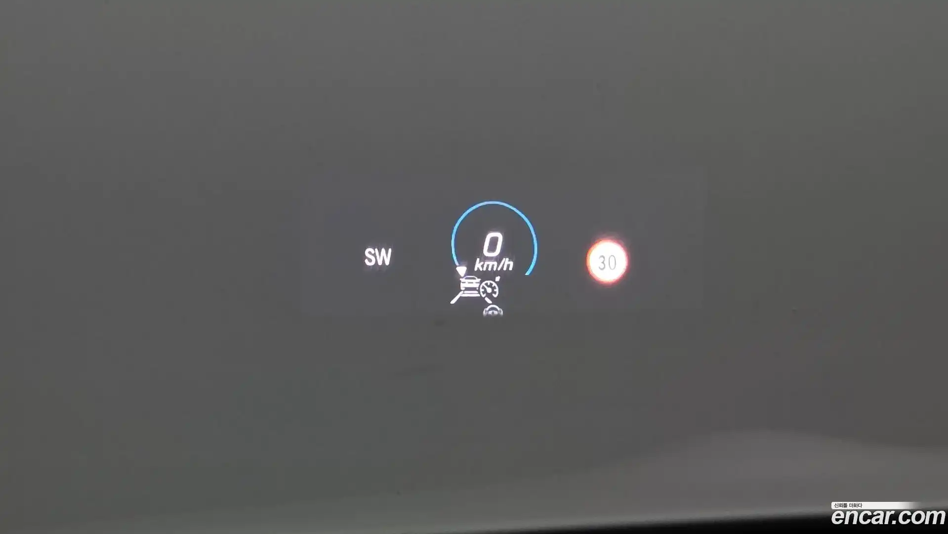 E-Class Mercedes-Benz 2020.11-OPTION-018