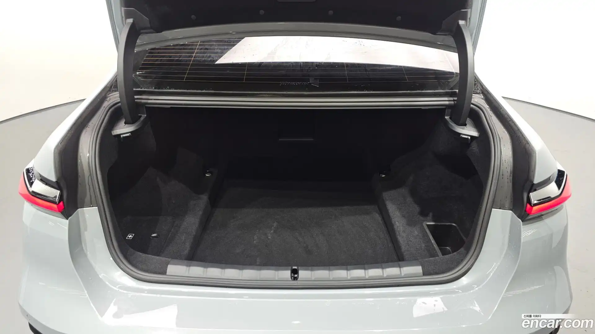 7-Series BMW 2023.8-OPTION-022
