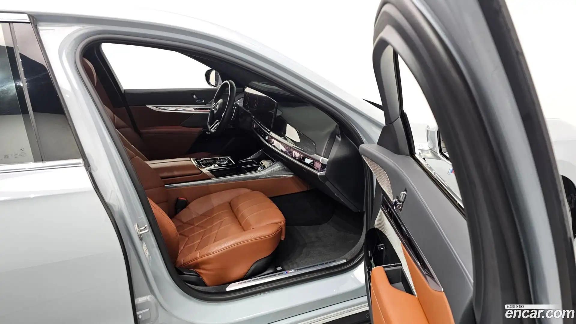 7-Series BMW 2023.8-INNER-036