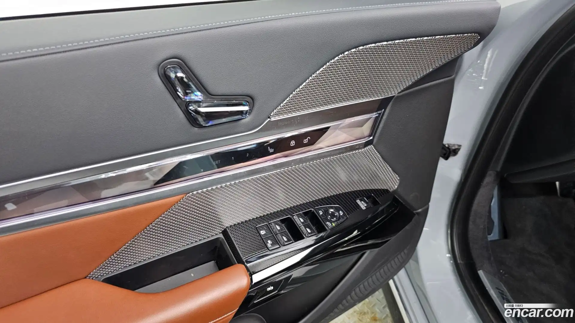 7-Series BMW 2023.8-OPTION-042