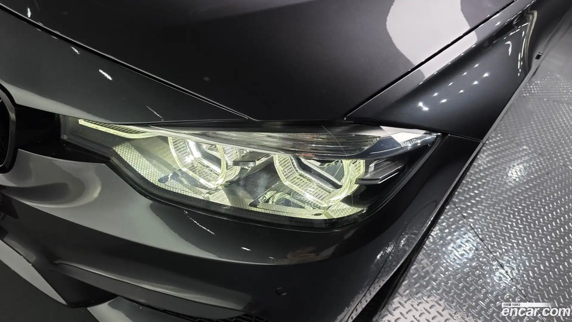3-Series BMW 2018.0-OUTER-032
