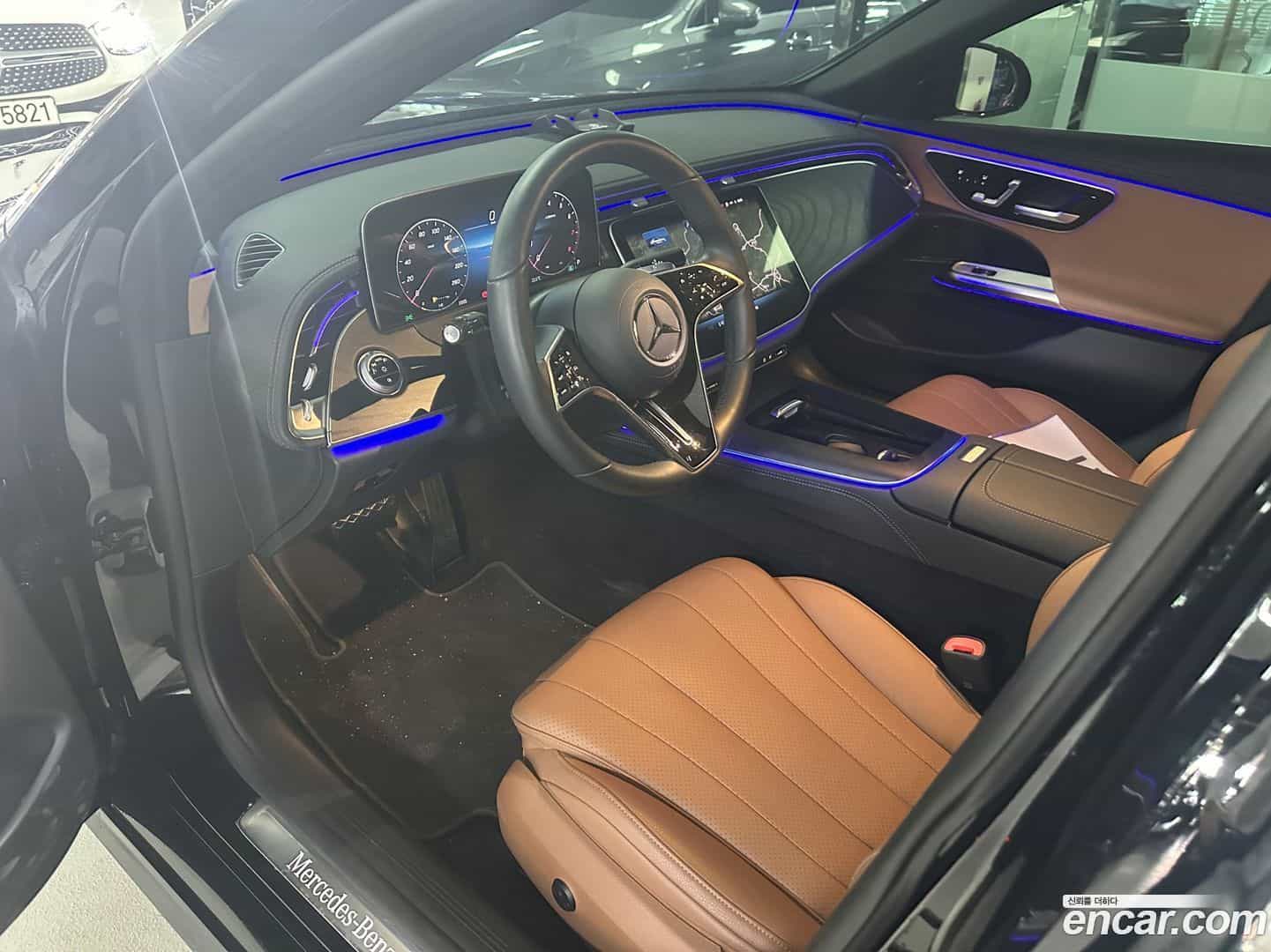 E-Class Mercedes-Benz 2024.8-OPTION-017