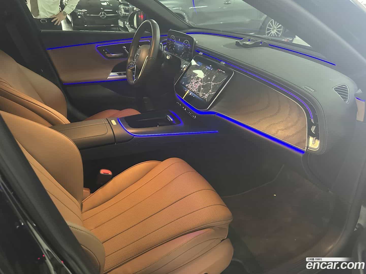 E-Class Mercedes-Benz 2024.8-OPTION-018