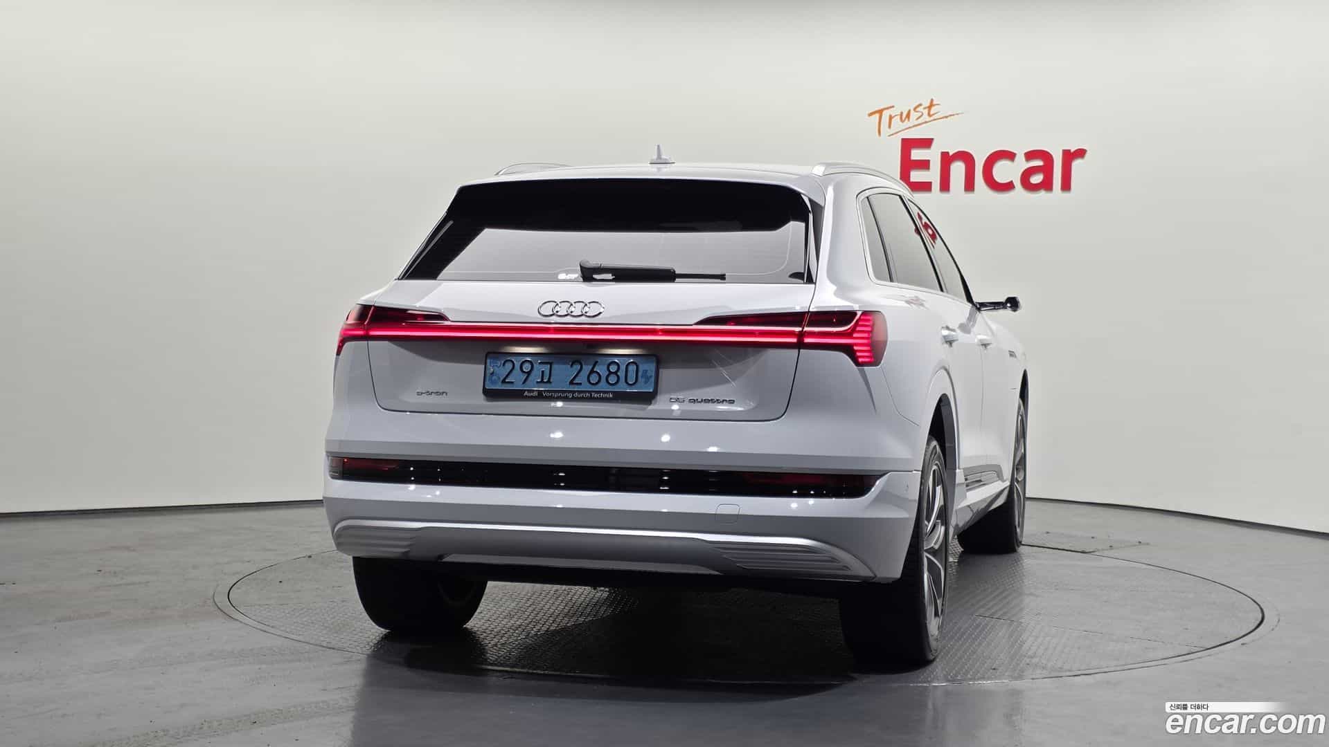 e-tron Audi 2022.7-OUTER-004