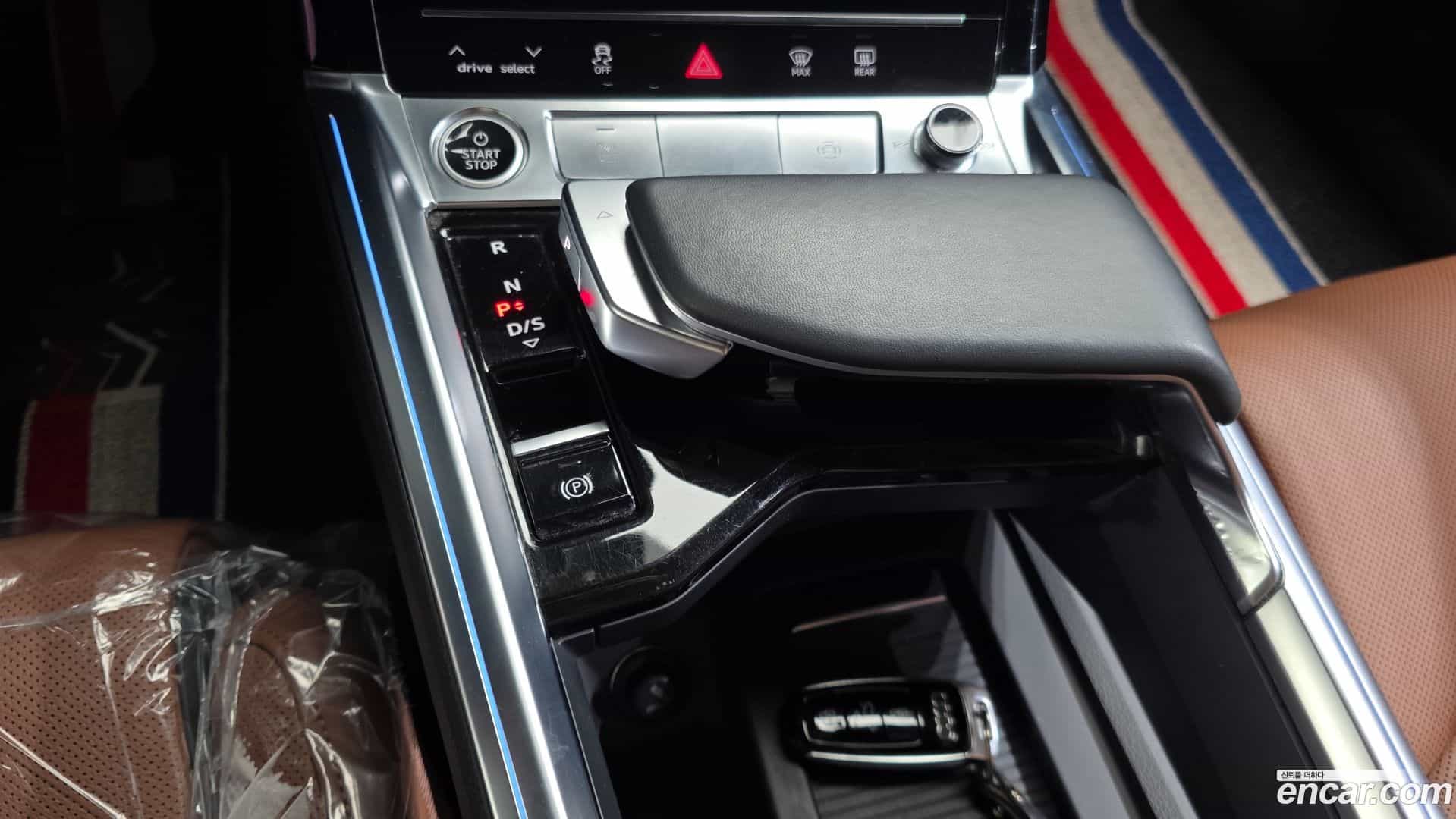 e-tron Audi 2022.7-INNER-009