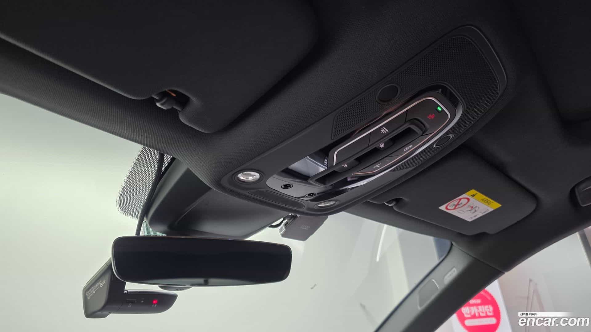 e-tron Audi 2022.7-OPTION-021
