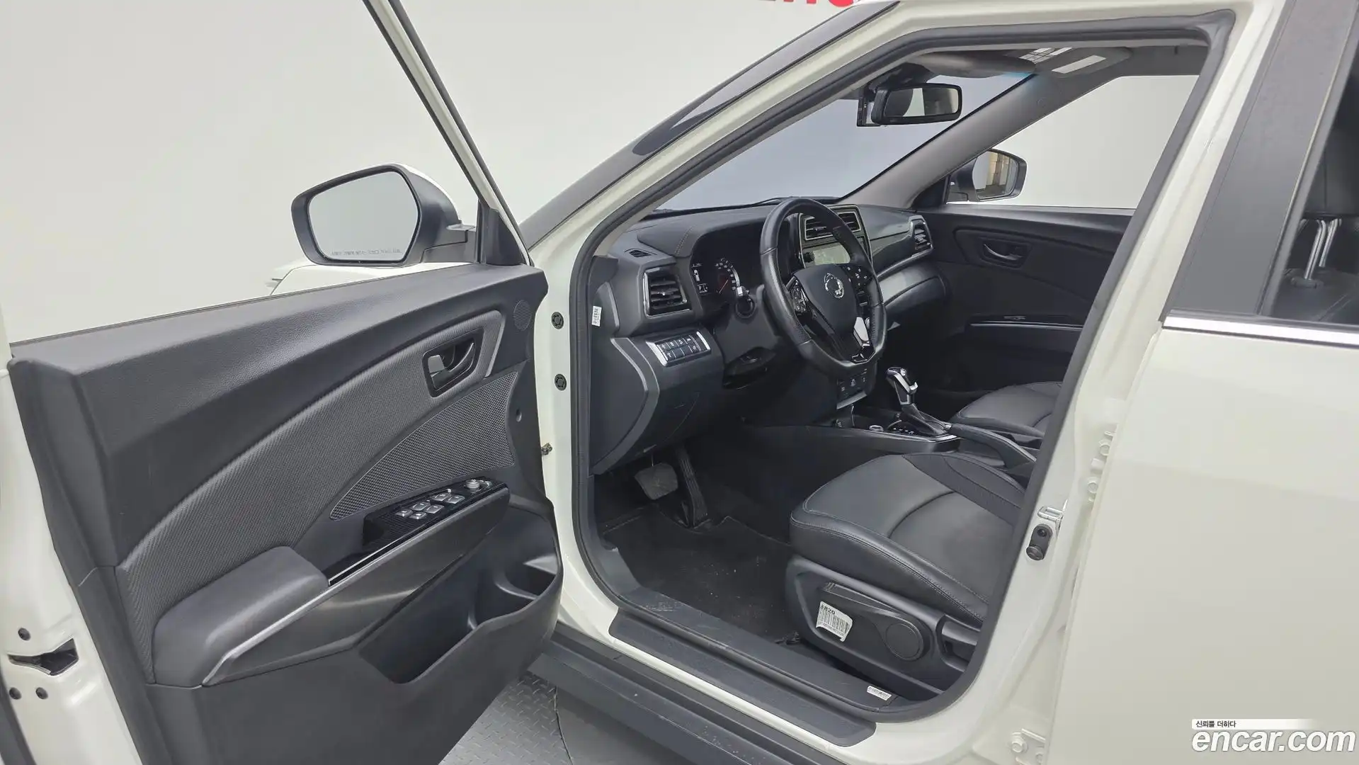 TIBOLI KG Mobility 2020.6-INNER-010