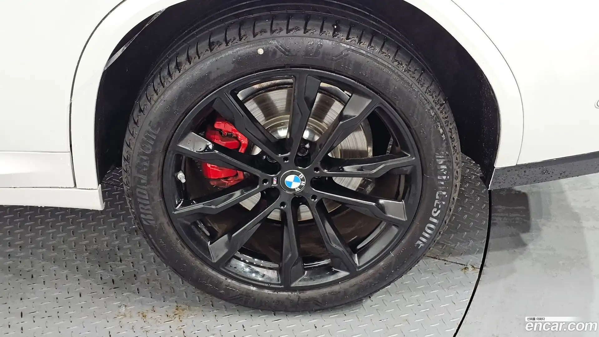 X4 BMW 2025.11-OUTER-031