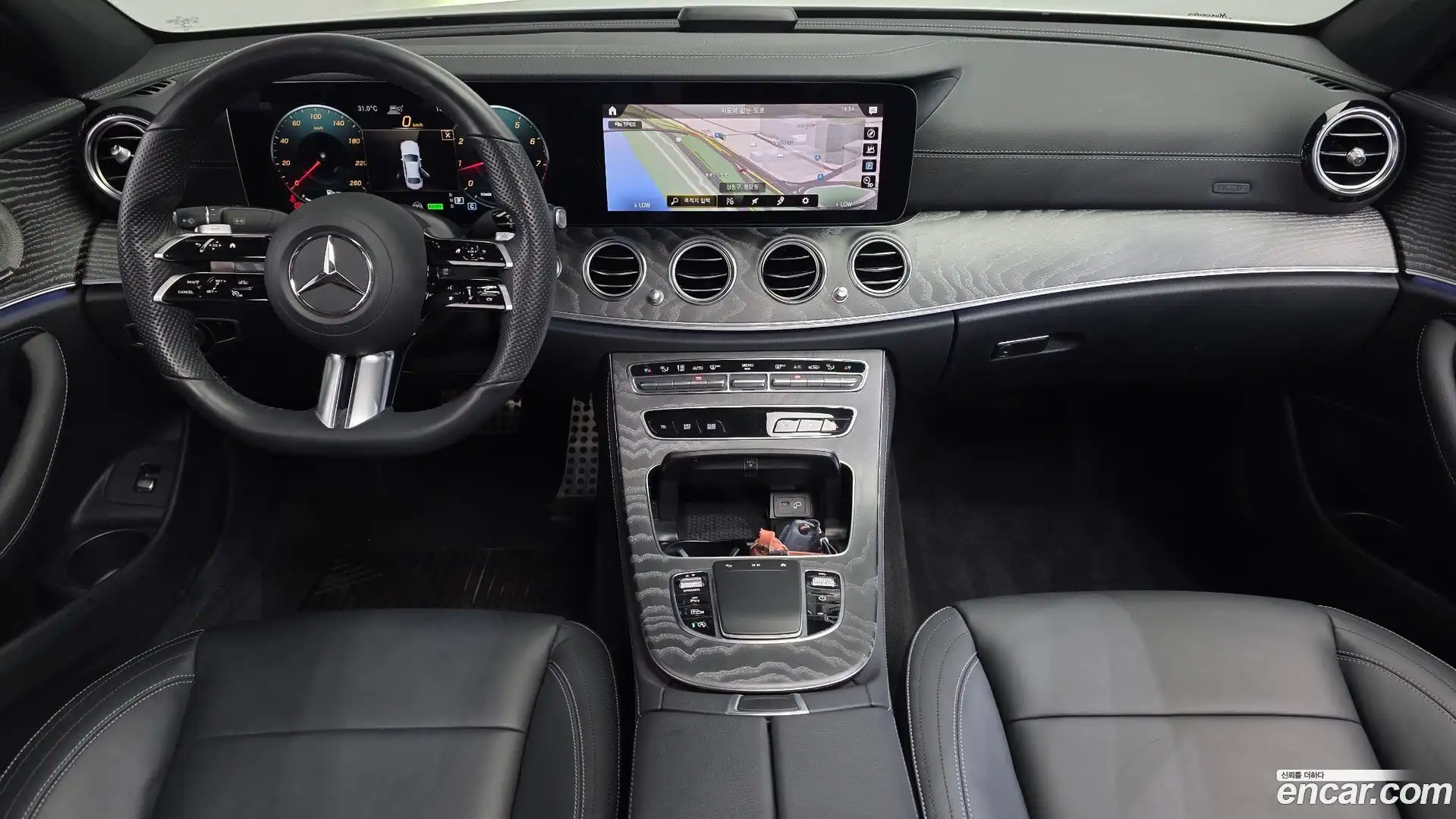 E-Class Mercedes-Benz 2021.3-INNER-007
