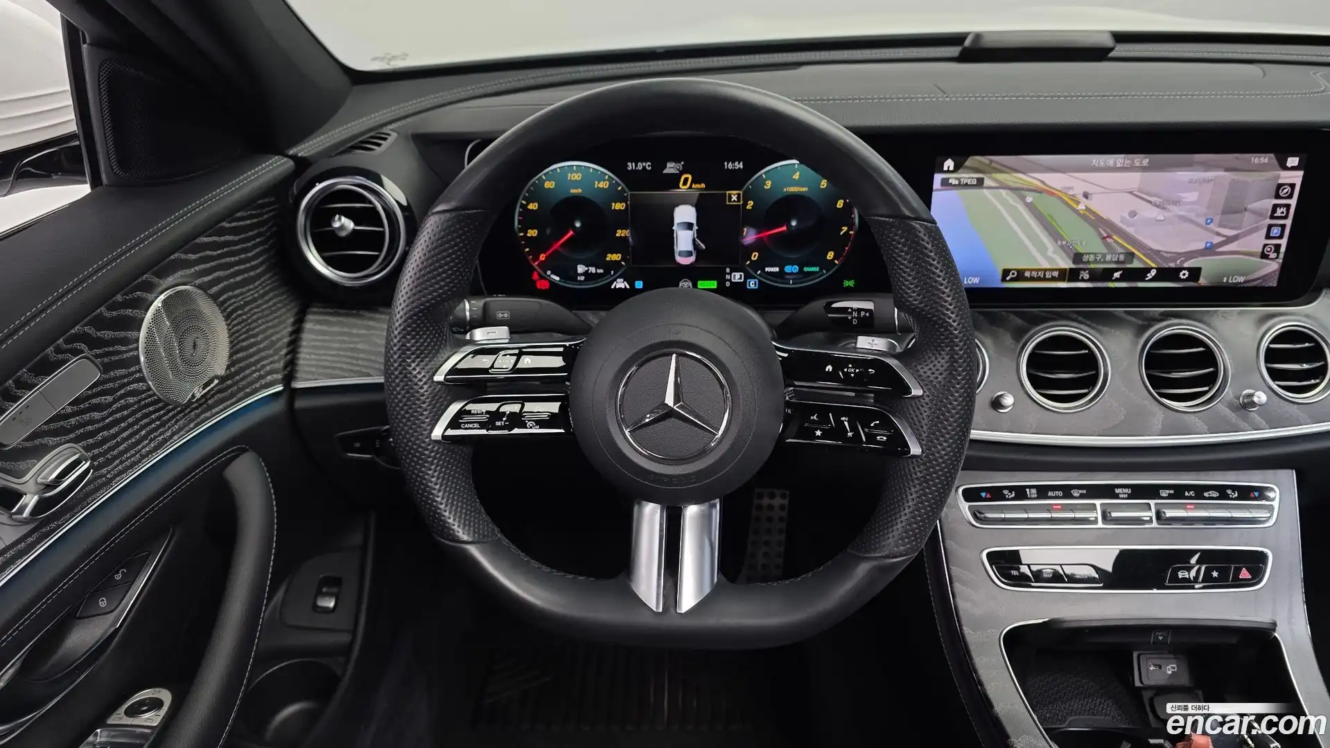 E-Class Mercedes-Benz 2021.3-OPTION-017