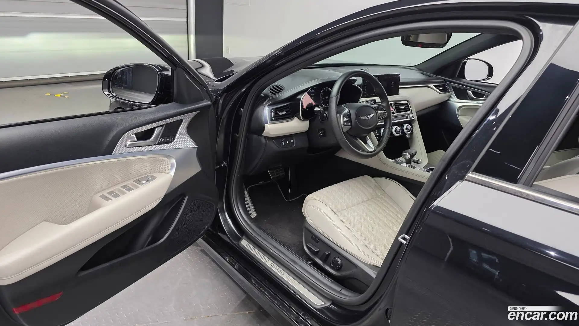 G70 Genesis 2023.3-INNER-010