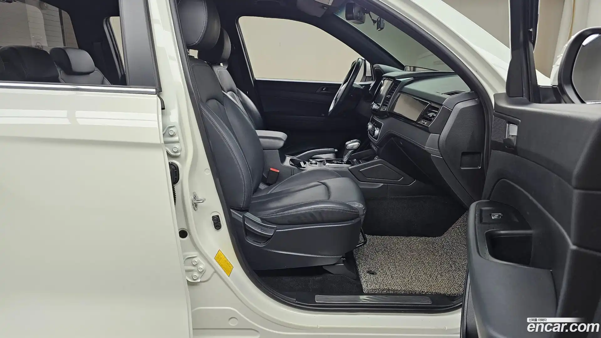 Rexton KG Mobility 2020.8-OPTION-015