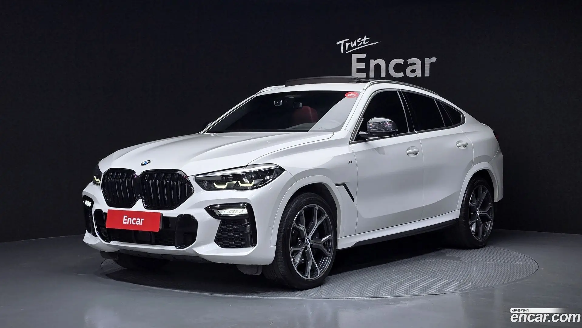 Main__Slider__Photo:X6 BMW 2021.4-0