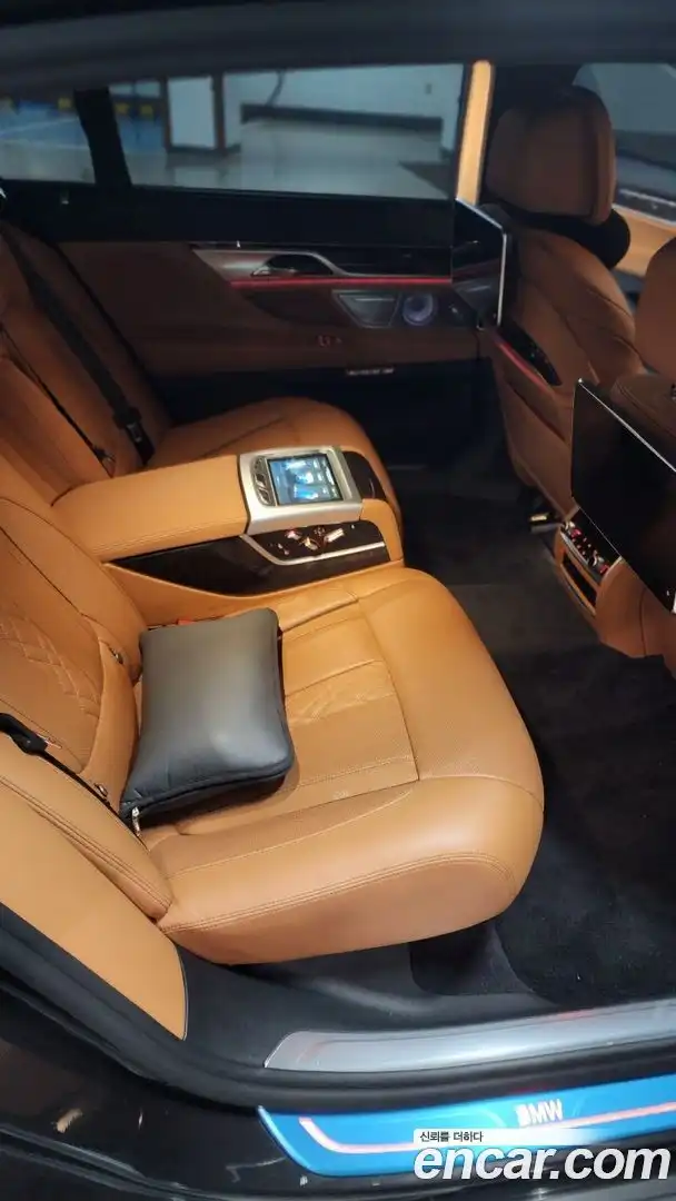 7-Series BMW 2017.11-OUTER-005