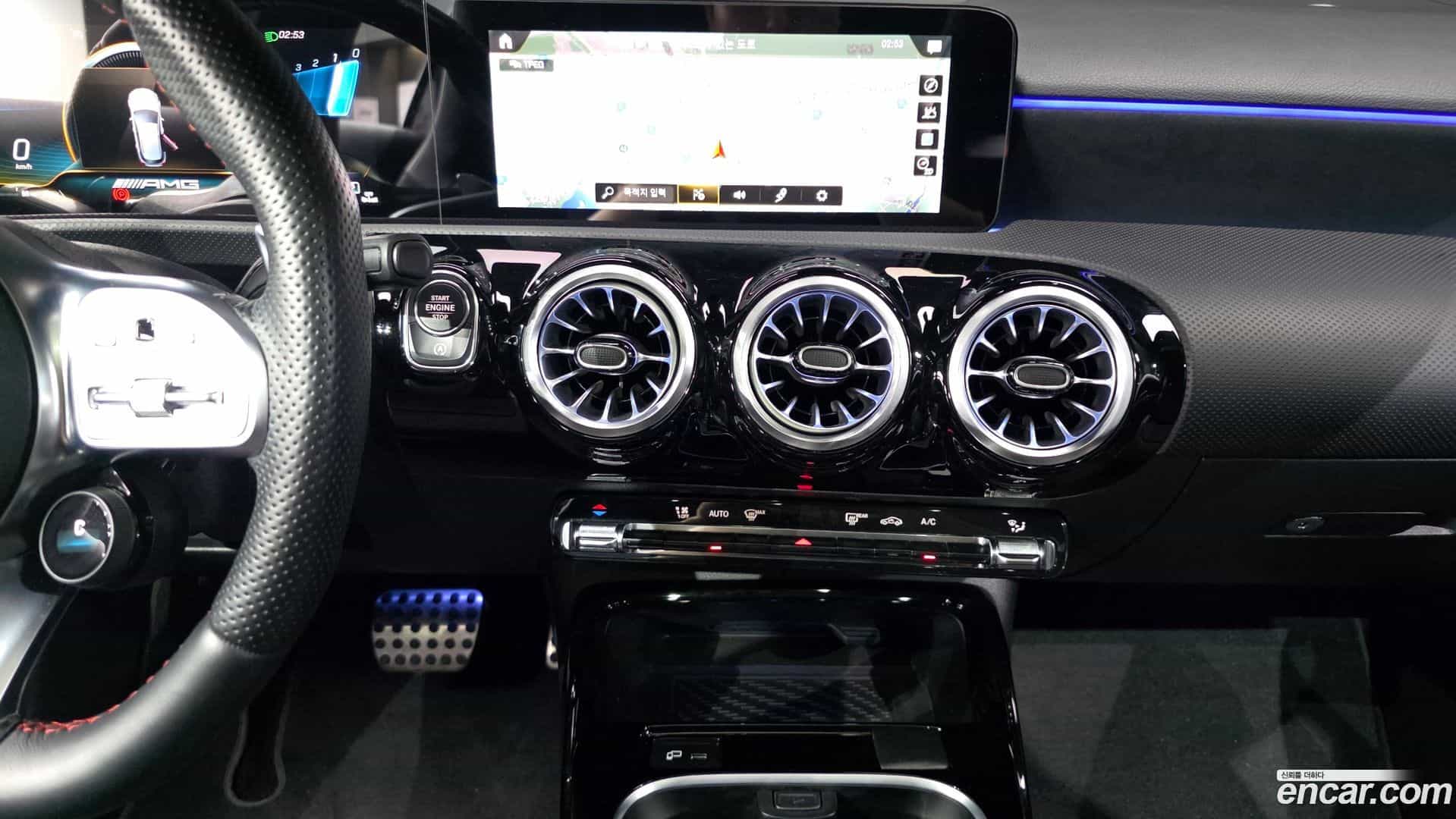 A-Class Mercedes-Benz 2023.4-OPTION-018