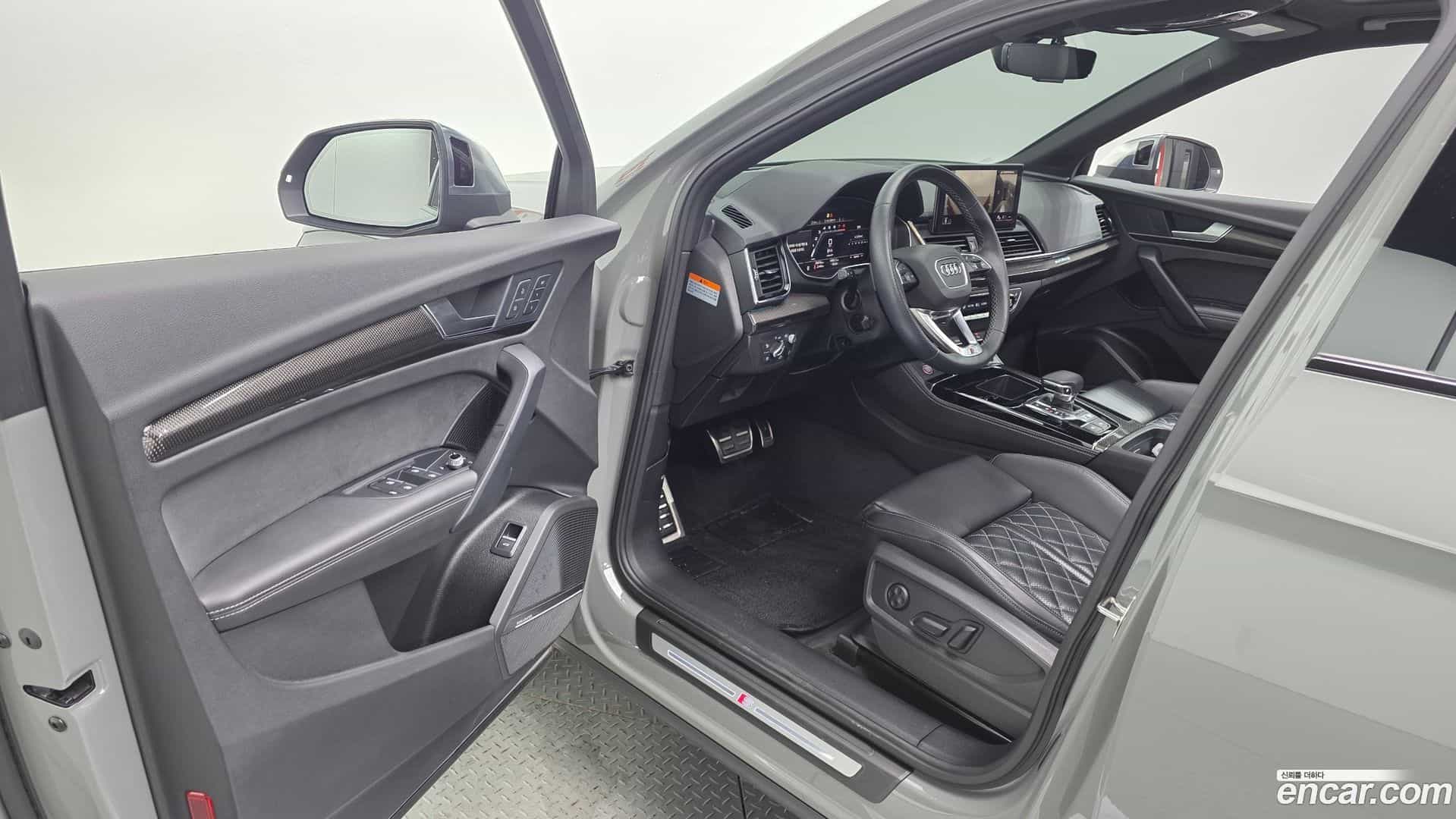 SQ5 Audi 2021.9-INNER-010