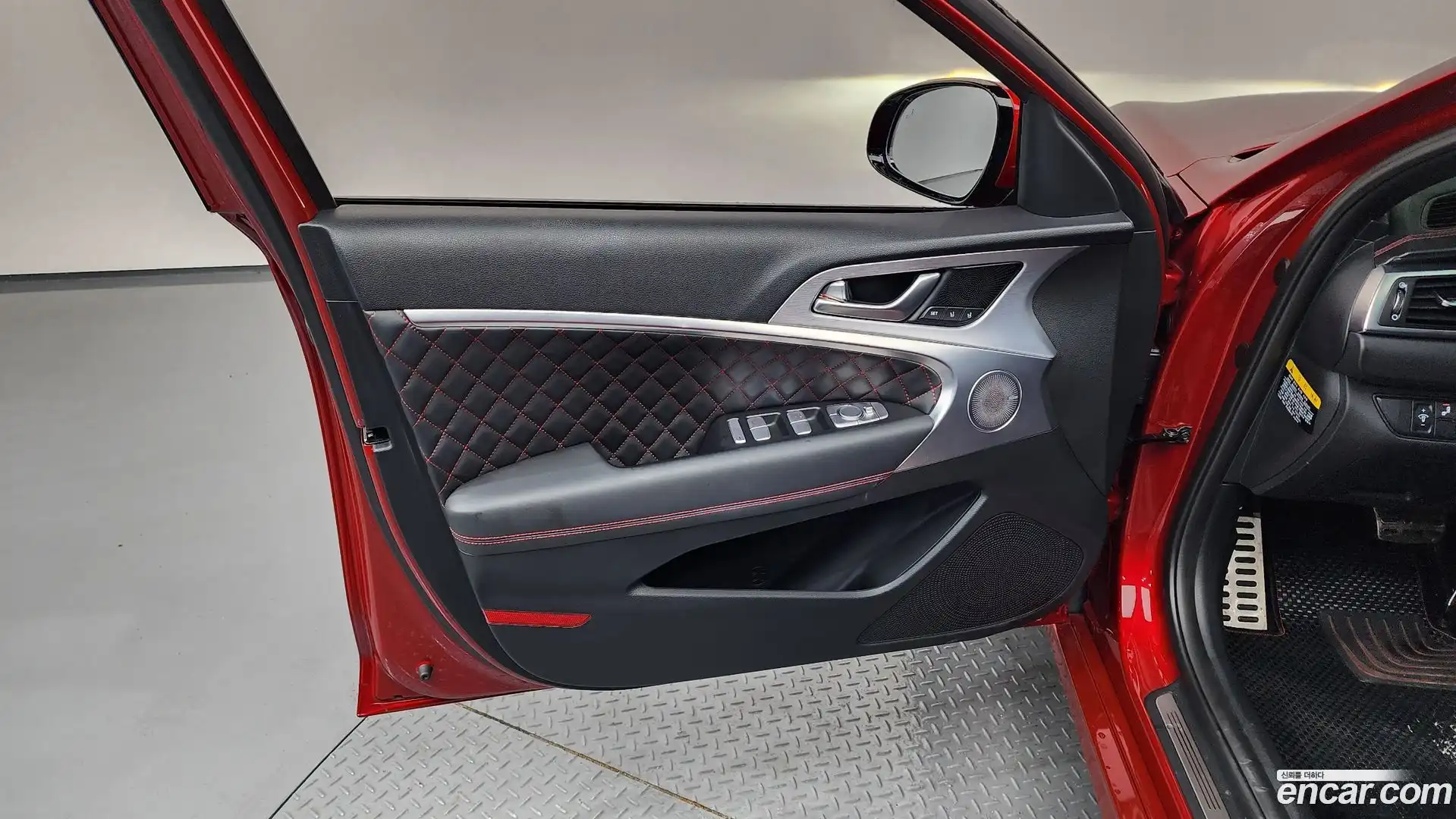 G70 Genesis 2019.2-INNER-034