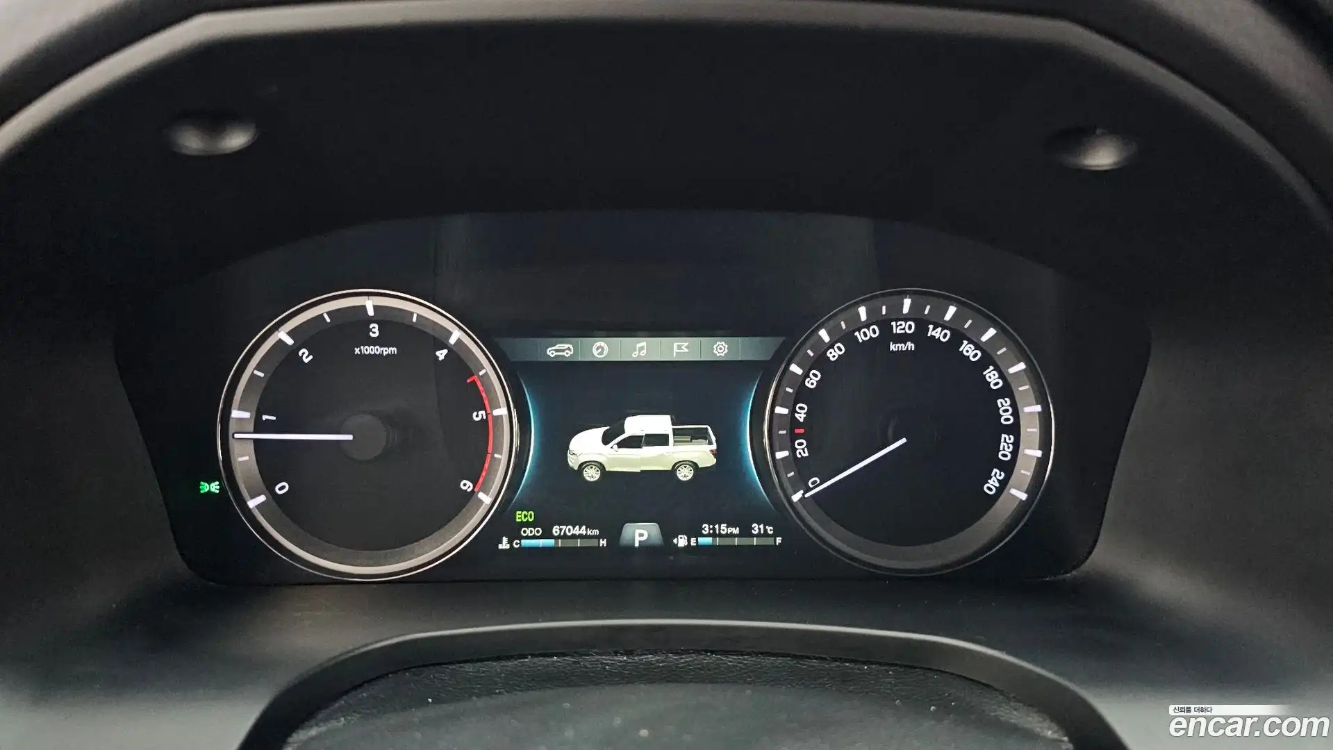 Rexton KG Mobility 2021.5-INNER-008