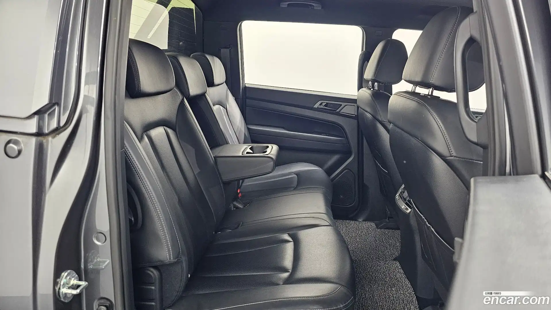 Rexton KG Mobility 2021.5-OPTION-016