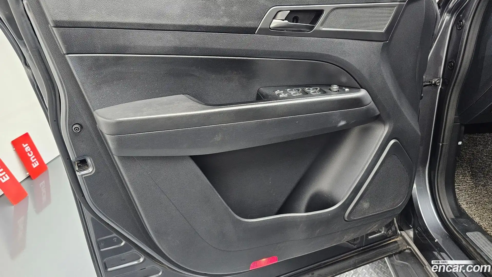 Rexton KG Mobility 2021.5-INNER-034