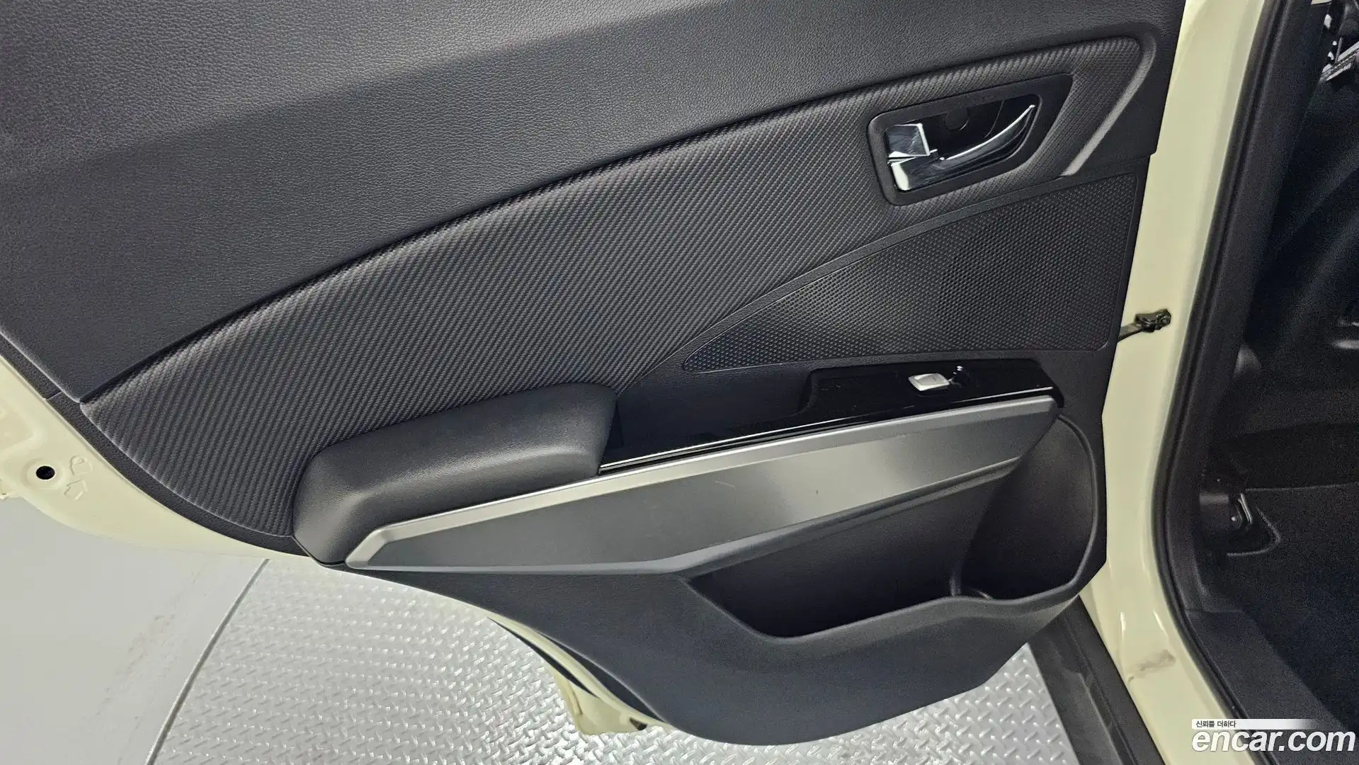 TIBOLI KG Mobility 2018.7-INNER-035