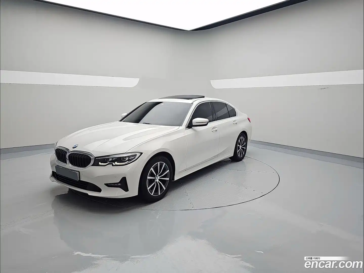 3-Series BMW 2022.3-OUTER-001