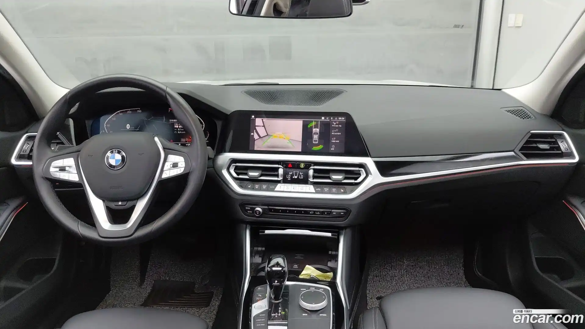 3-Series BMW 2022.3-INNER-008