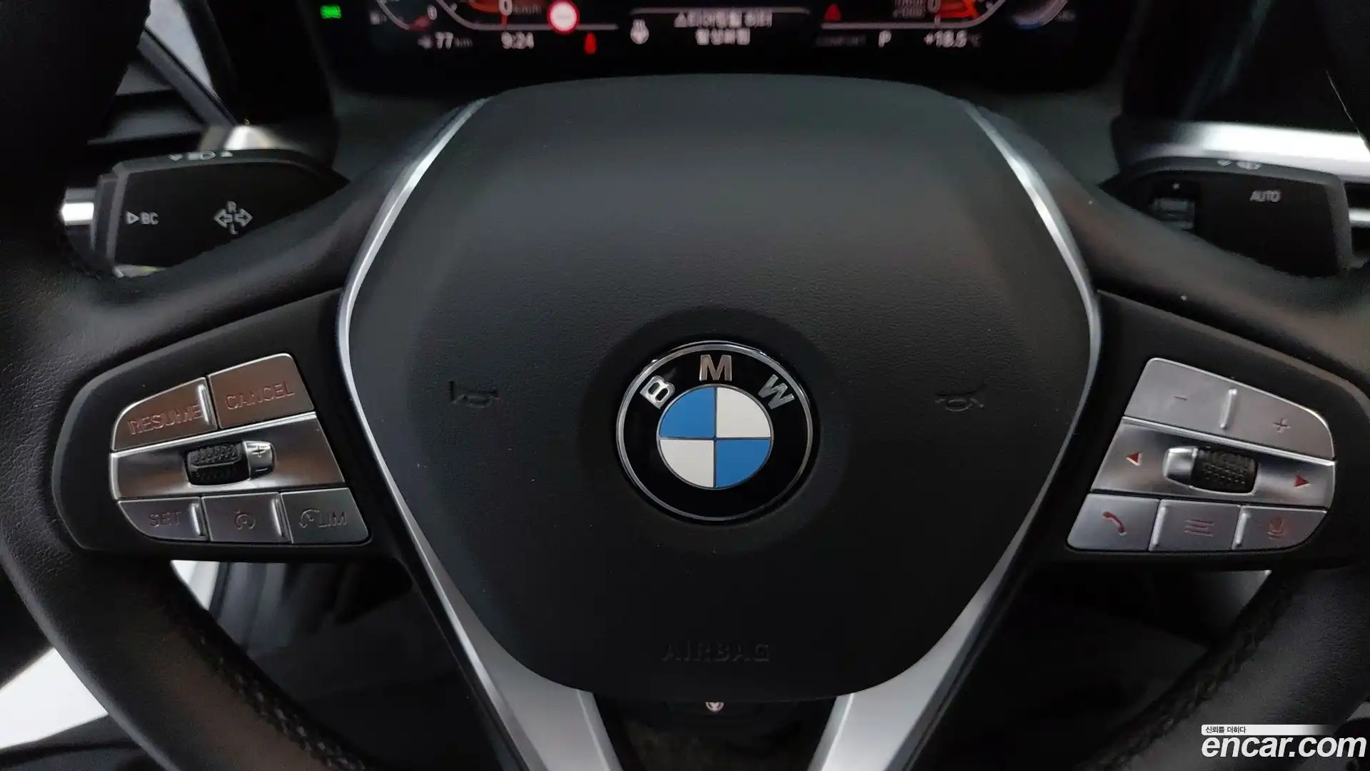 3-Series BMW 2022.3-INNER-009