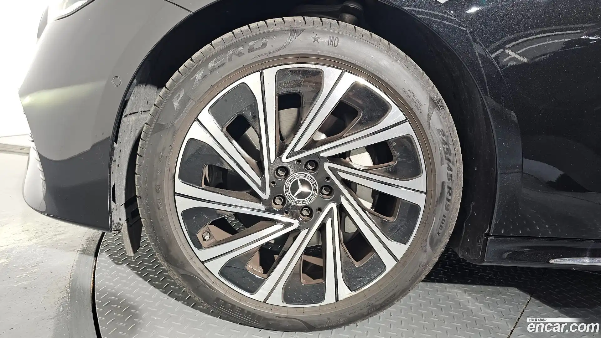E-Class Mercedes-Benz 2024.4-OUTER-031
