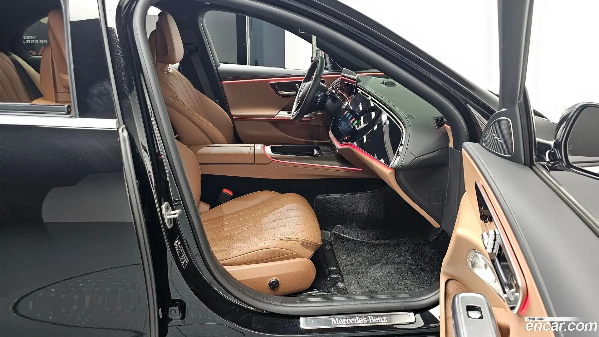 E-Class Mercedes-Benz 2024.4-INNER-036