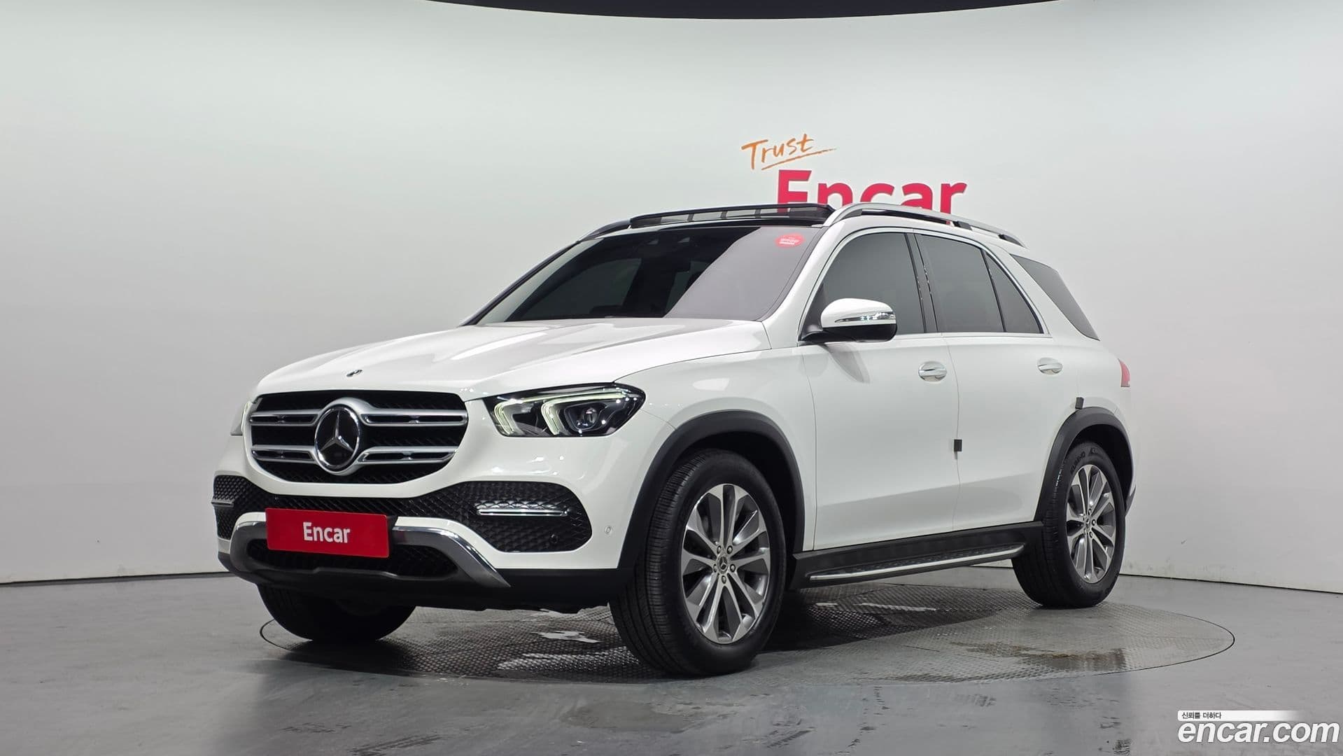 Main__Slider__Photo:GLE-Class Mercedes-Benz 2021.2-0